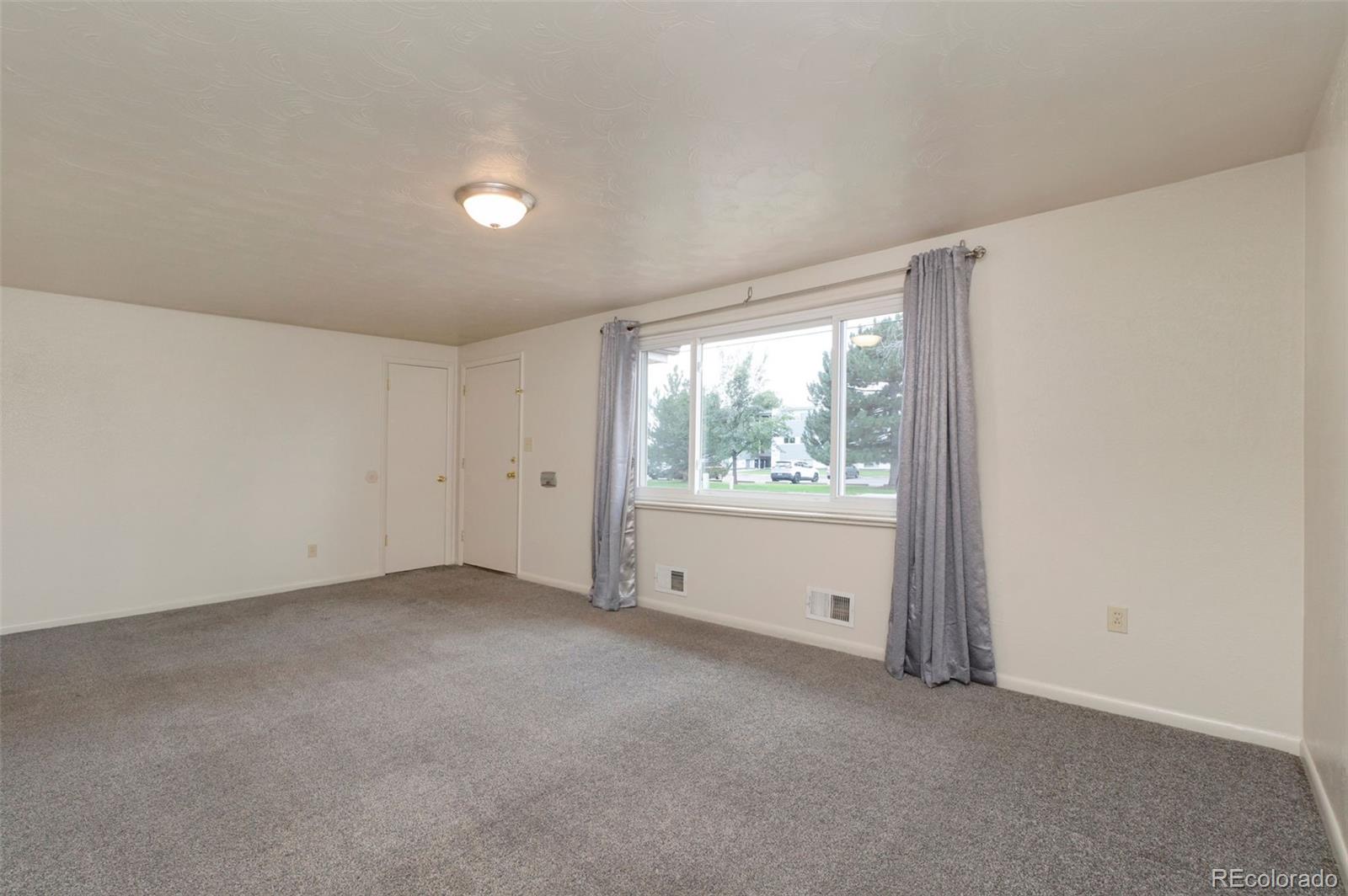 9901 51st Place, Arvada, CO 80002, 3 Bedrooms Bedrooms, ,2 BathroomsBathrooms,Residential,For Sale,51st,REC3427827