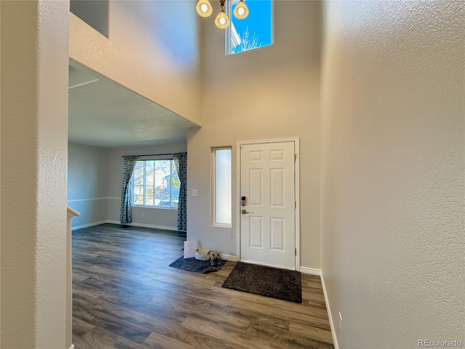 8135 Eagleview Drive, Littleton, CO 80125, 5 Bedrooms Bedrooms, ,4 BathroomsBathrooms,Residential,For Sale,Eagleview,REC5280907