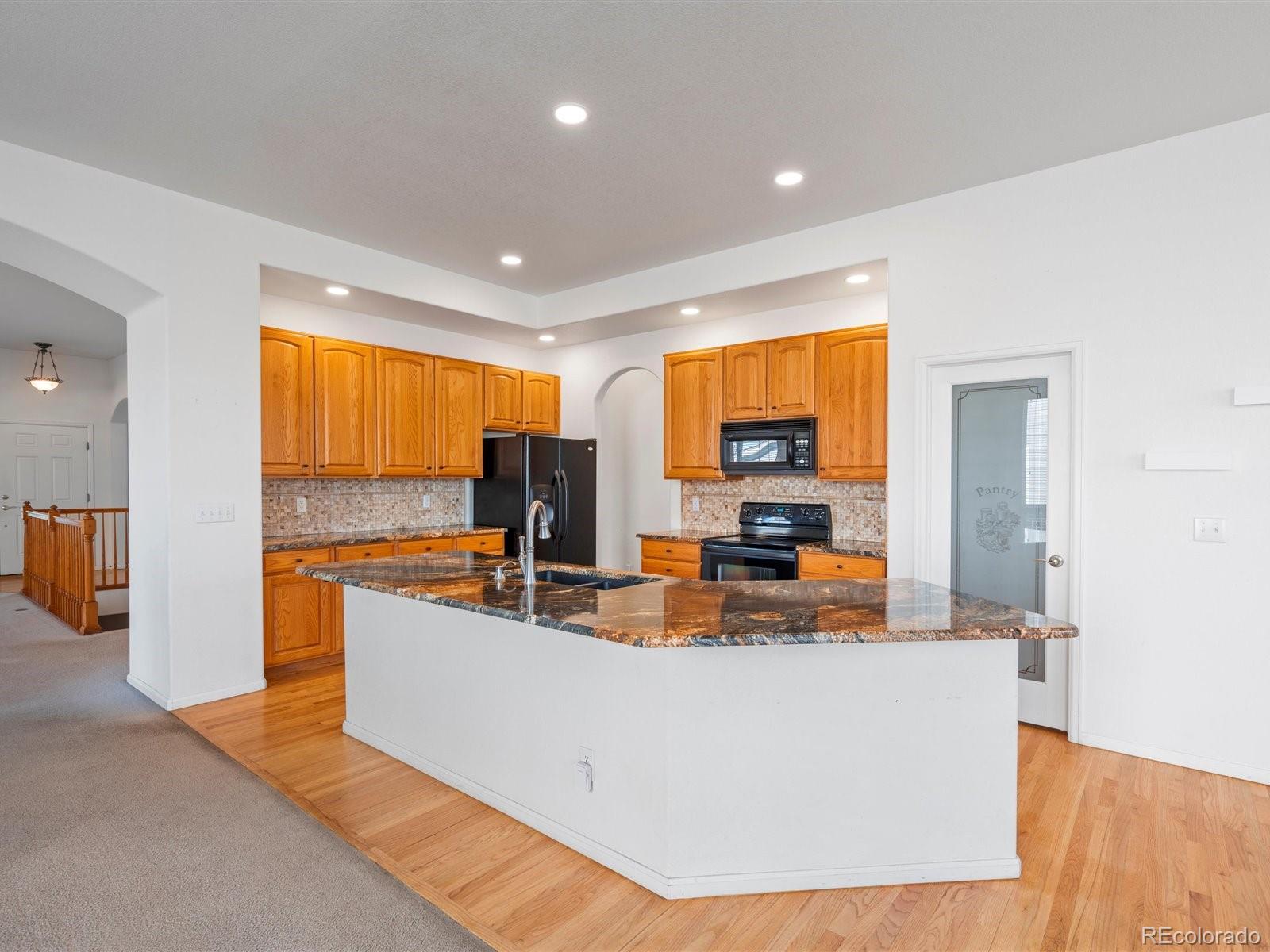 17153 Hawksbead Drive, Parker, CO 80134, 5 Bedrooms Bedrooms, ,5 BathroomsBathrooms,Residential,For Sale,Hawksbead,REC5497002