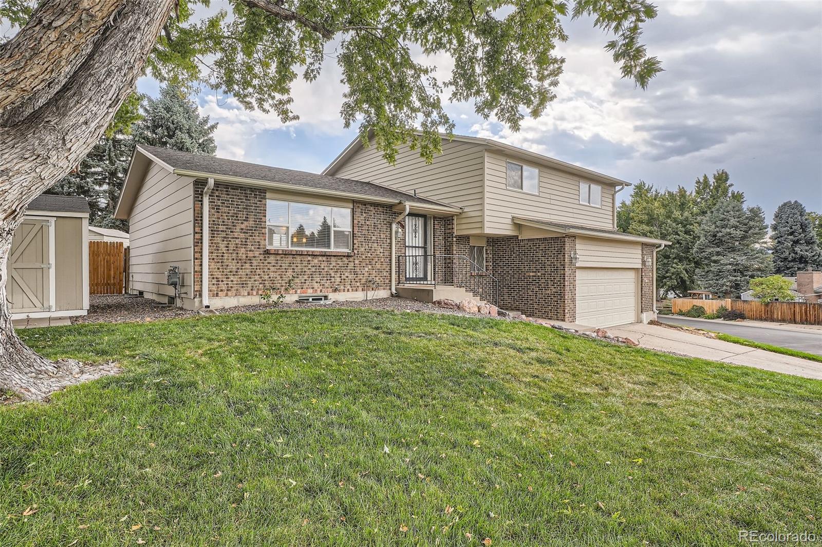 9014 Harvard Drive, Lakewood, CO 80227, 4 Bedrooms Bedrooms, ,3 BathroomsBathrooms,Residential,For Sale,Harvard,REC9967013