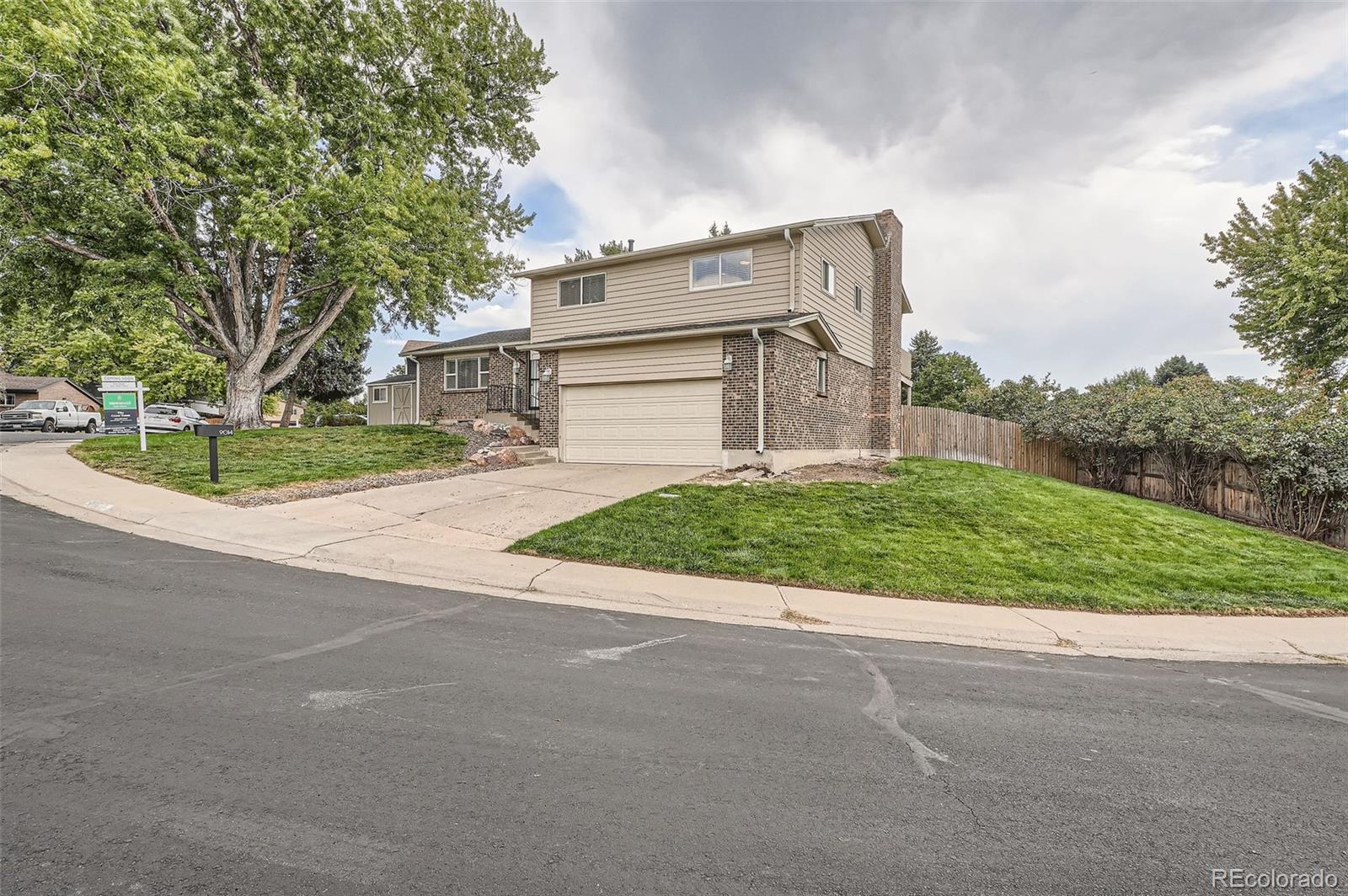 9014 Harvard Drive, Lakewood, CO 80227, 4 Bedrooms Bedrooms, ,3 BathroomsBathrooms,Residential,For Sale,Harvard,REC9967013
