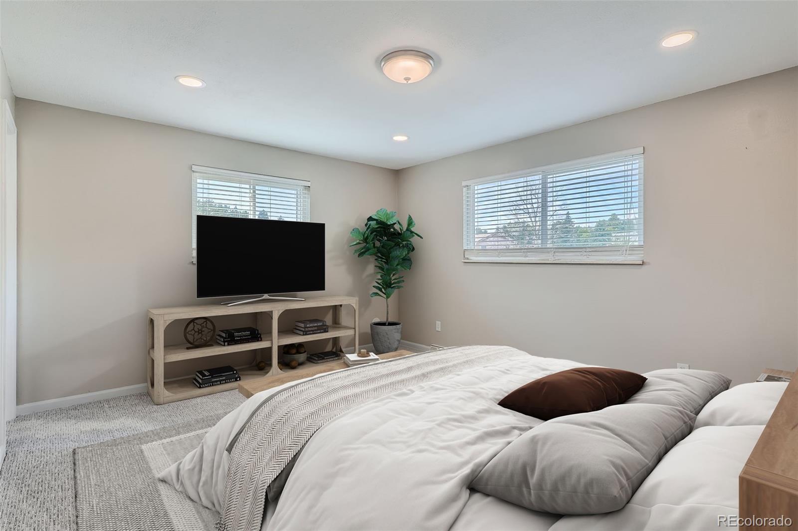 9014 Harvard Drive, Lakewood, CO 80227, 4 Bedrooms Bedrooms, ,3 BathroomsBathrooms,Residential,For Sale,Harvard,REC9967013