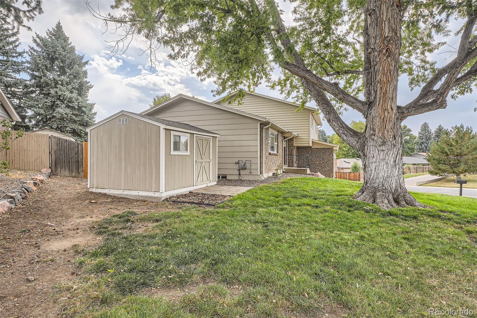 9014 Harvard Drive, Lakewood, CO 80227, 4 Bedrooms Bedrooms, ,3 BathroomsBathrooms,Residential,For Sale,Harvard,REC9967013