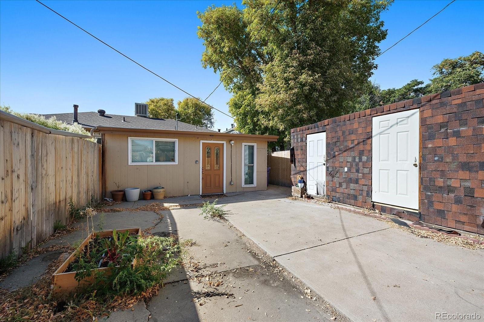 828 Mariposa Street, Denver, CO 80204, 4 Bedrooms Bedrooms, ,2 BathroomsBathrooms,Residential,For Sale,Mariposa,REC9008606