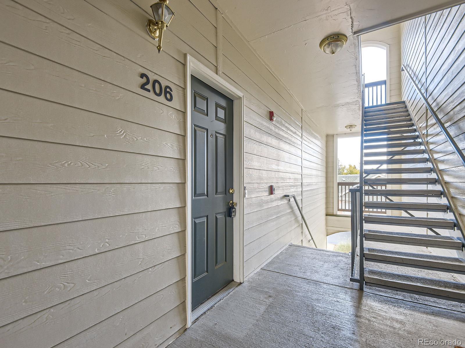 19019 Warren Drive #H206, Aurora, CO 80013, 2 Bedrooms Bedrooms, ,2 BathroomsBathrooms,Residential,For Sale,Warren,REC5248593