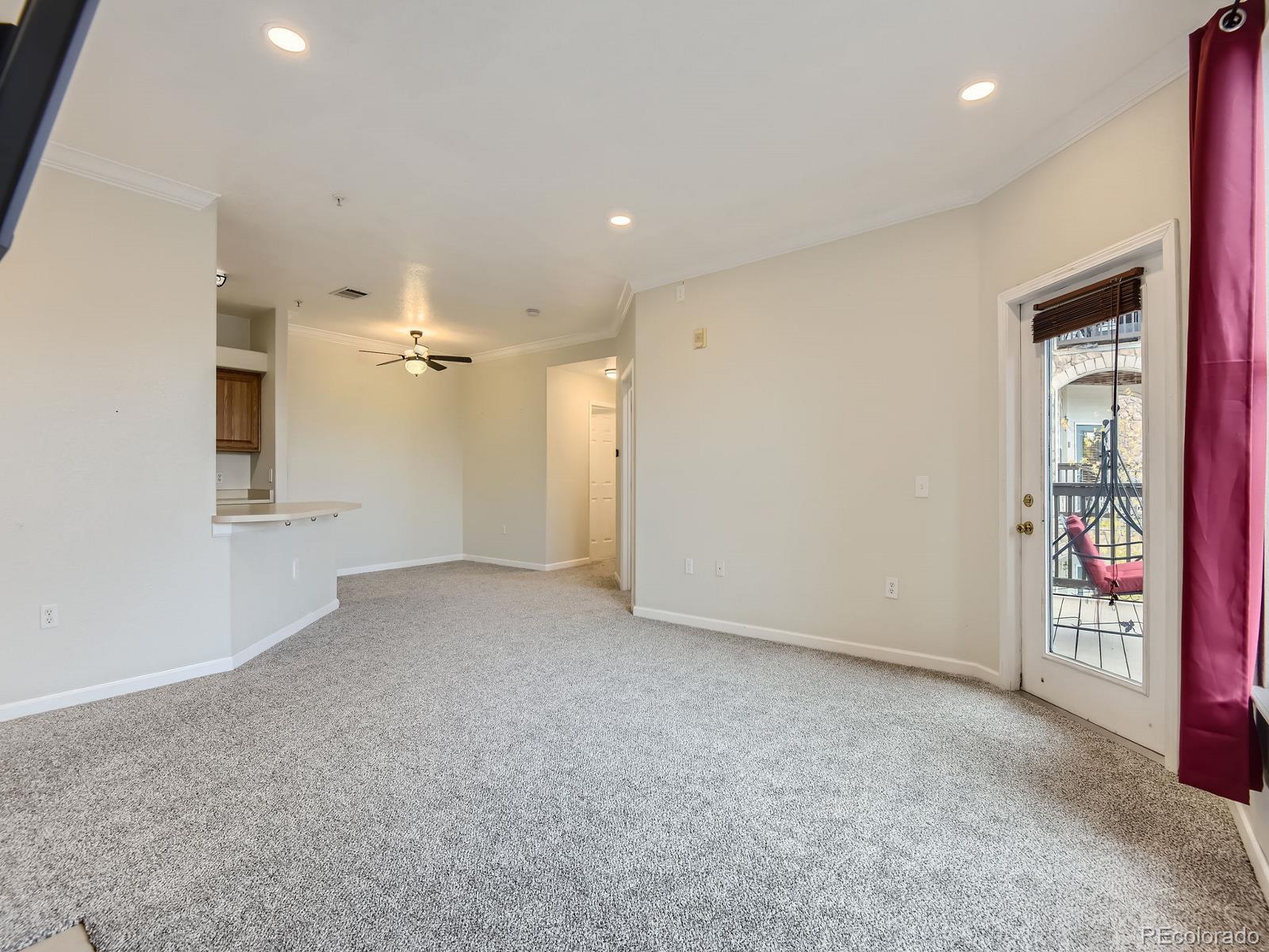 19019 Warren Drive #H206, Aurora, CO 80013, 2 Bedrooms Bedrooms, ,2 BathroomsBathrooms,Residential,For Sale,Warren,REC5248593