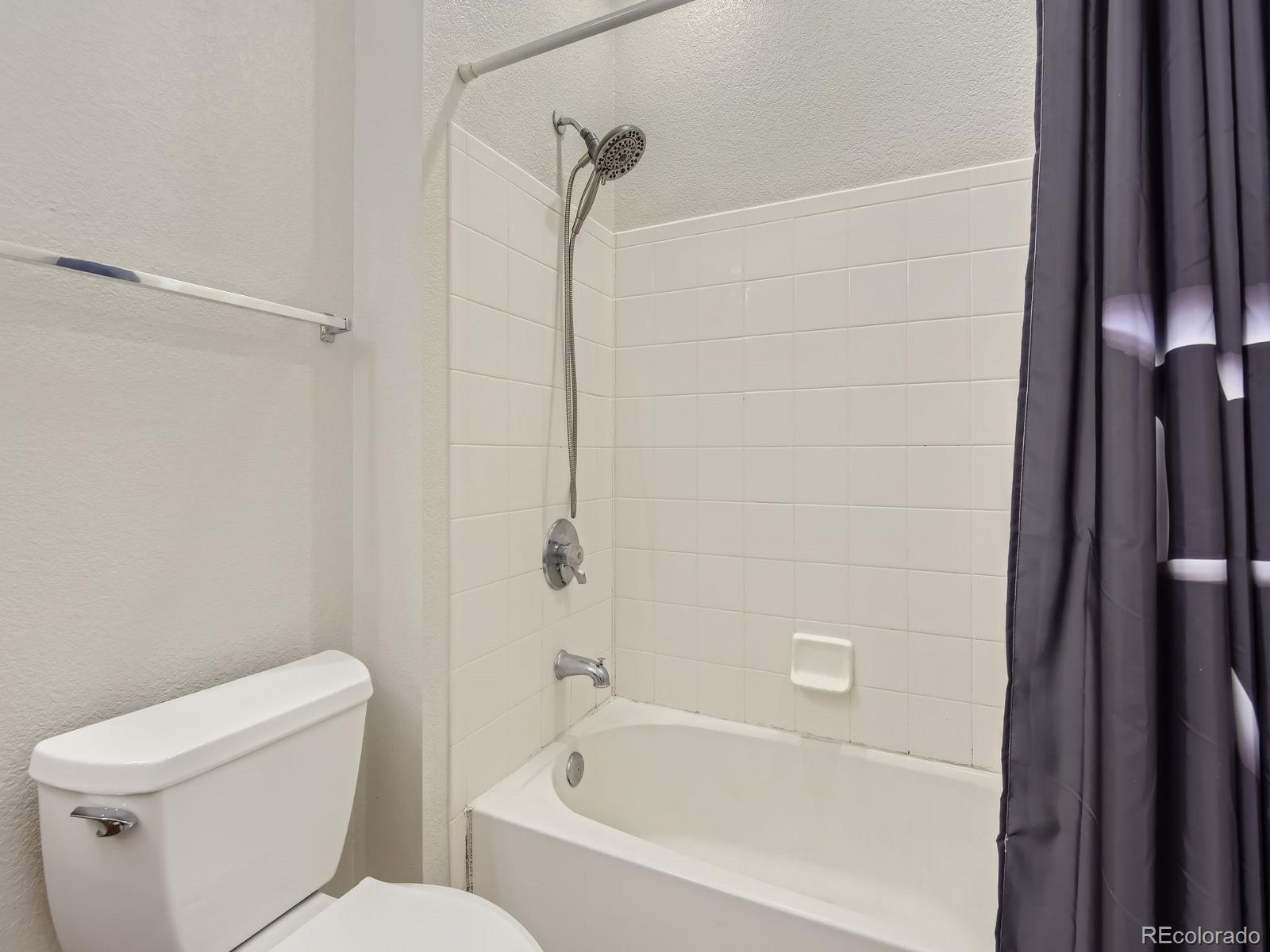 19019 Warren Drive #H206, Aurora, CO 80013, 2 Bedrooms Bedrooms, ,2 BathroomsBathrooms,Residential,For Sale,Warren,REC5248593