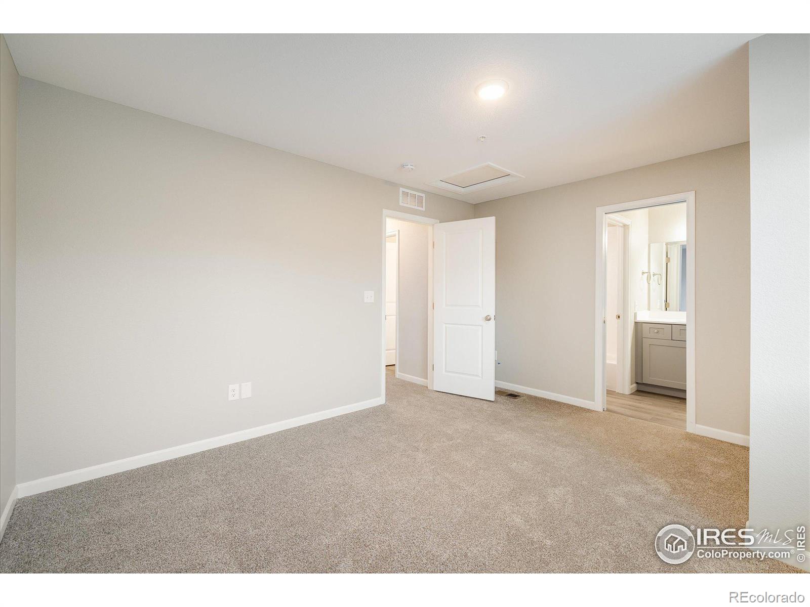 484 Owl Drive #11, Louisville, CO 80027, 2 Bedrooms Bedrooms, ,2 BathroomsBathrooms,Residential,For Sale,Owl,RECIR1021175