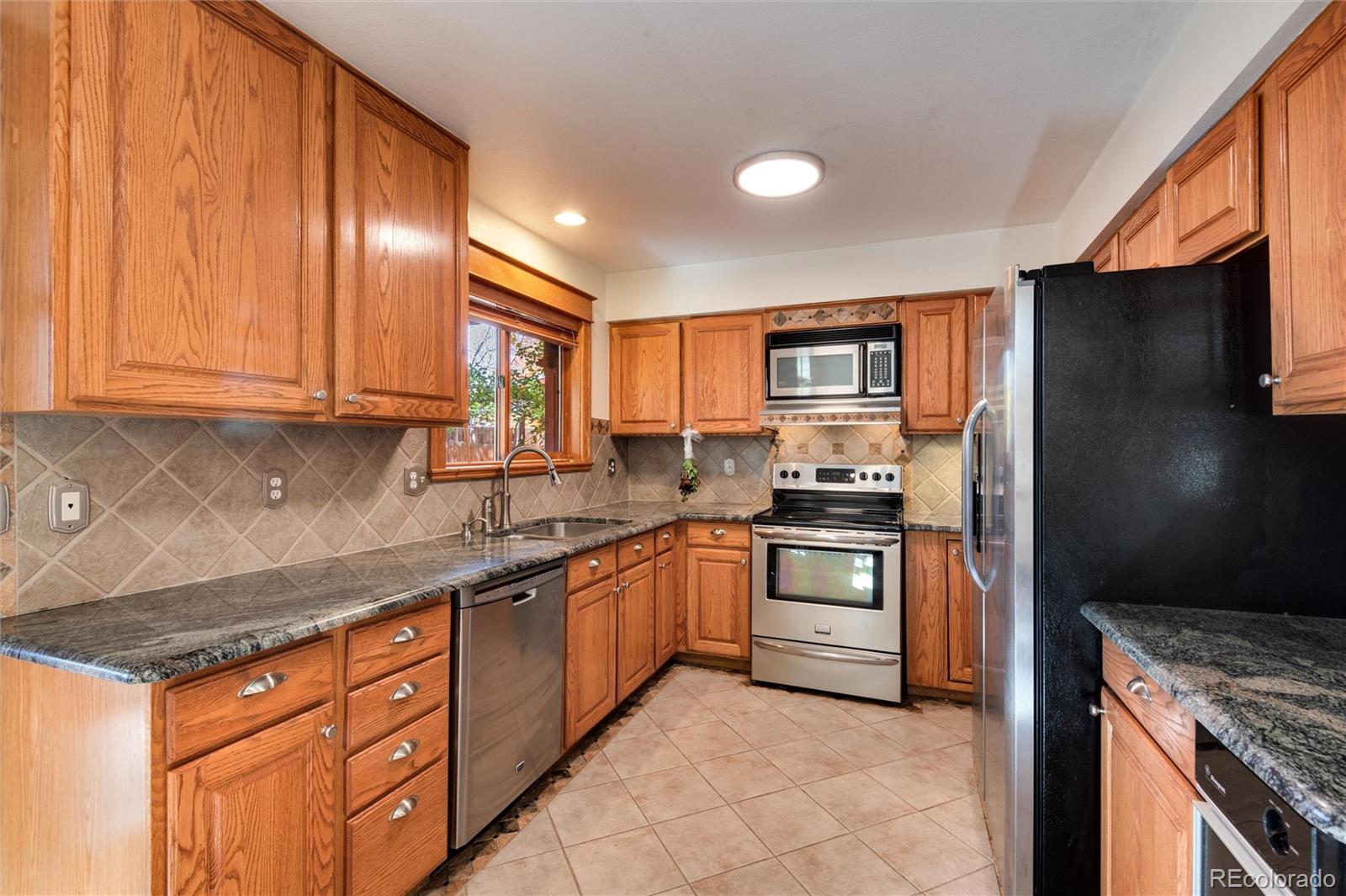 6731 S Newcombe Way, Littleton, CO 80127, 4 Bedrooms Bedrooms, ,4 BathroomsBathrooms,Residential,For Sale,Newcombe,REC5938238