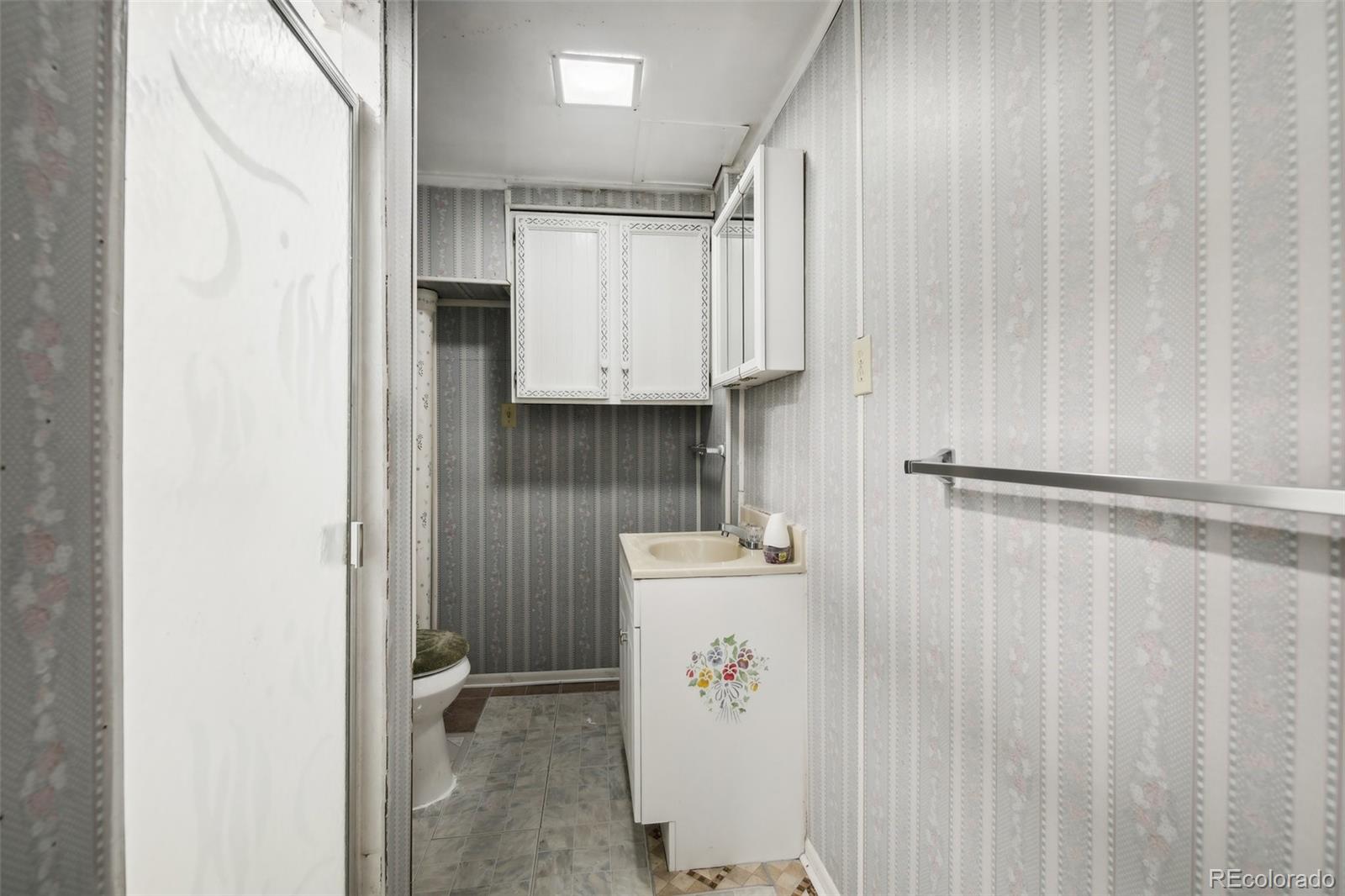 1340 Xanthia Street, Denver, CO 80220, 3 Bedrooms Bedrooms, ,3 BathroomsBathrooms,Residential,For Sale,Xanthia,REC4521250