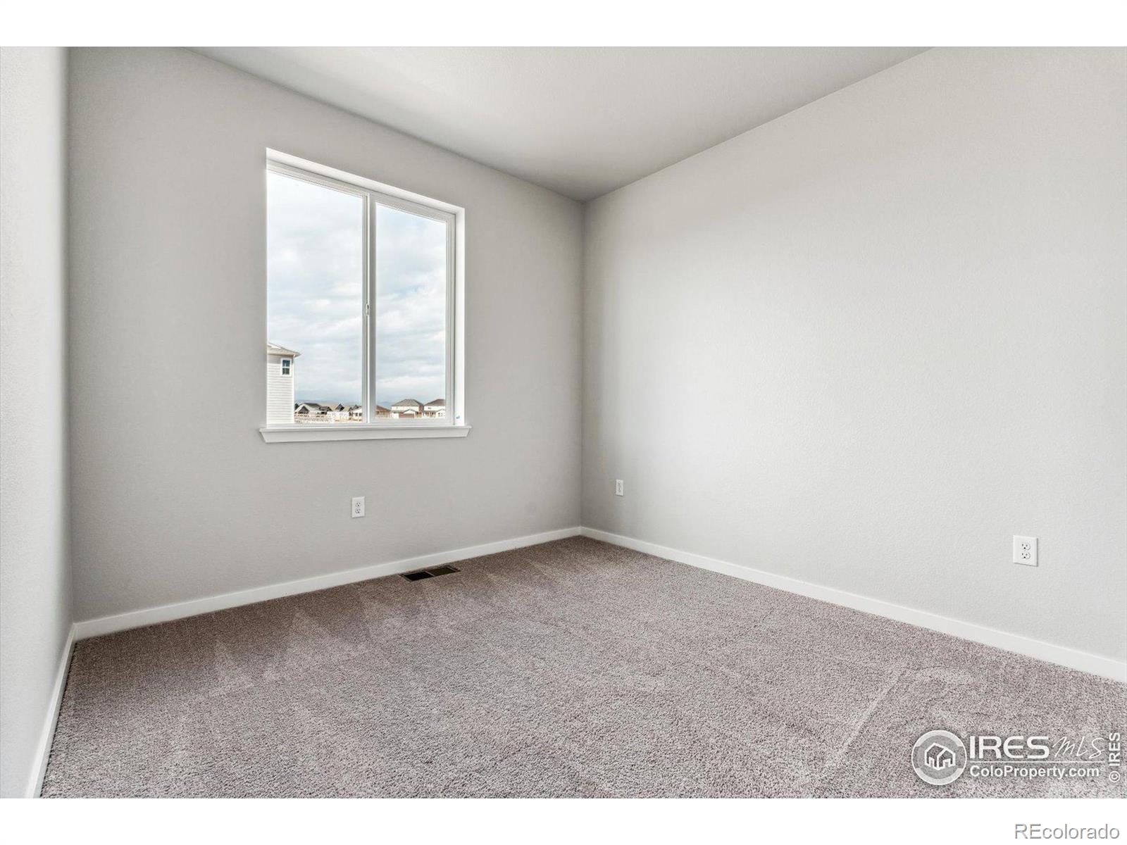 888 Hummocky Way, Windsor, CO 80550, 3 Bedrooms Bedrooms, ,2 BathroomsBathrooms,Residential,For Sale,Hummocky,RECIR1021300