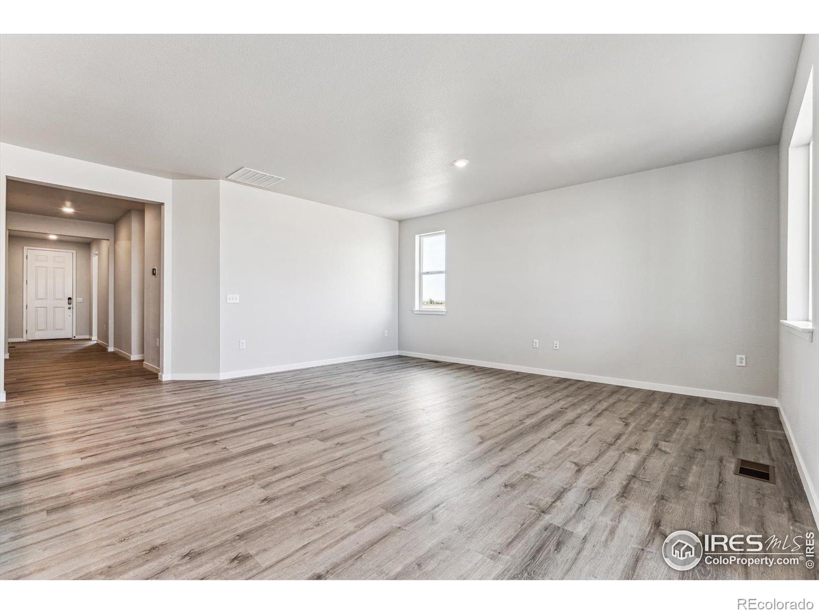 888 Hummocky Way, Windsor, CO 80550, 3 Bedrooms Bedrooms, ,2 BathroomsBathrooms,Residential,For Sale,Hummocky,RECIR1021300