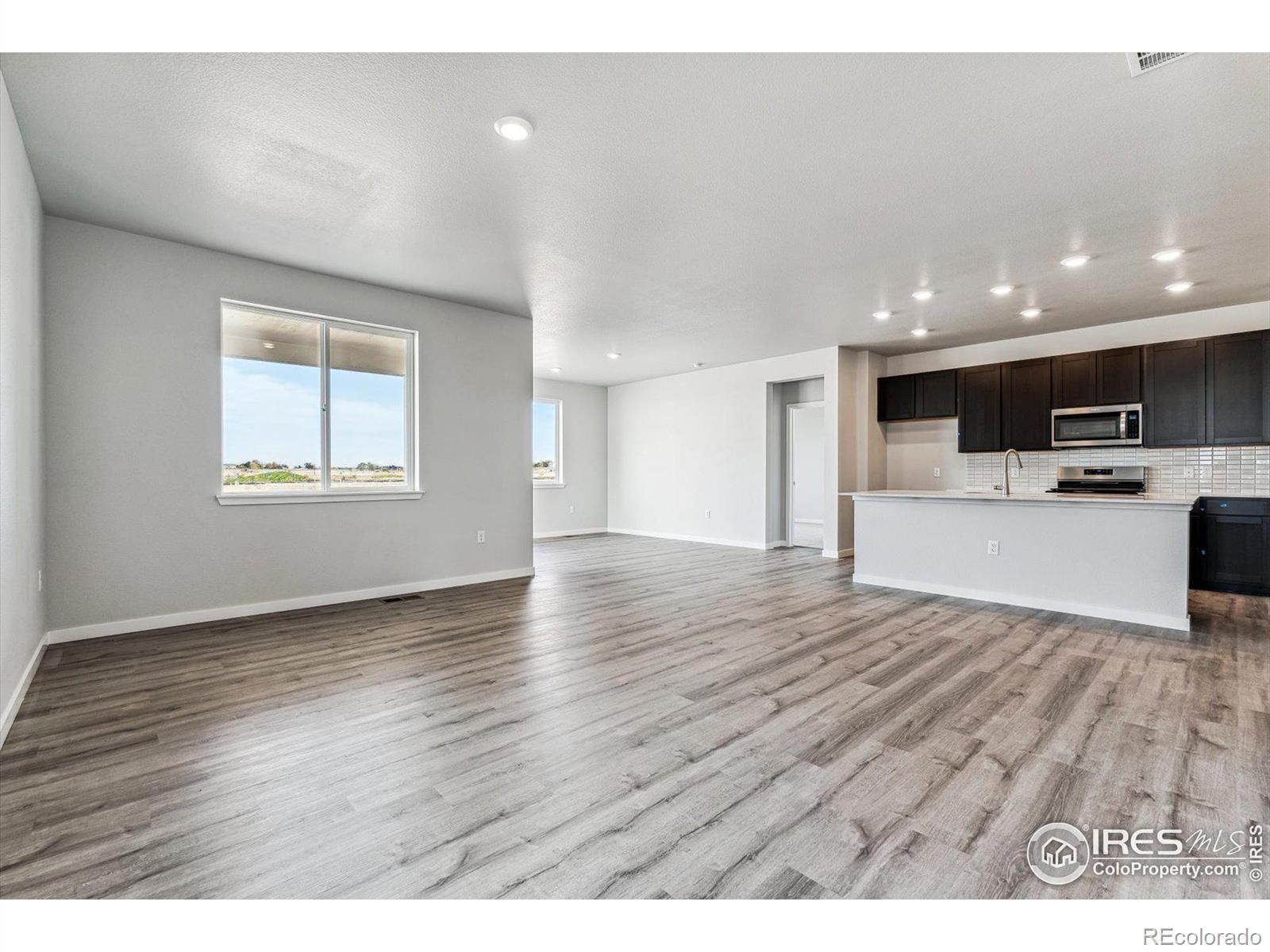 888 Hummocky Way, Windsor, CO 80550, 3 Bedrooms Bedrooms, ,2 BathroomsBathrooms,Residential,For Sale,Hummocky,RECIR1021300