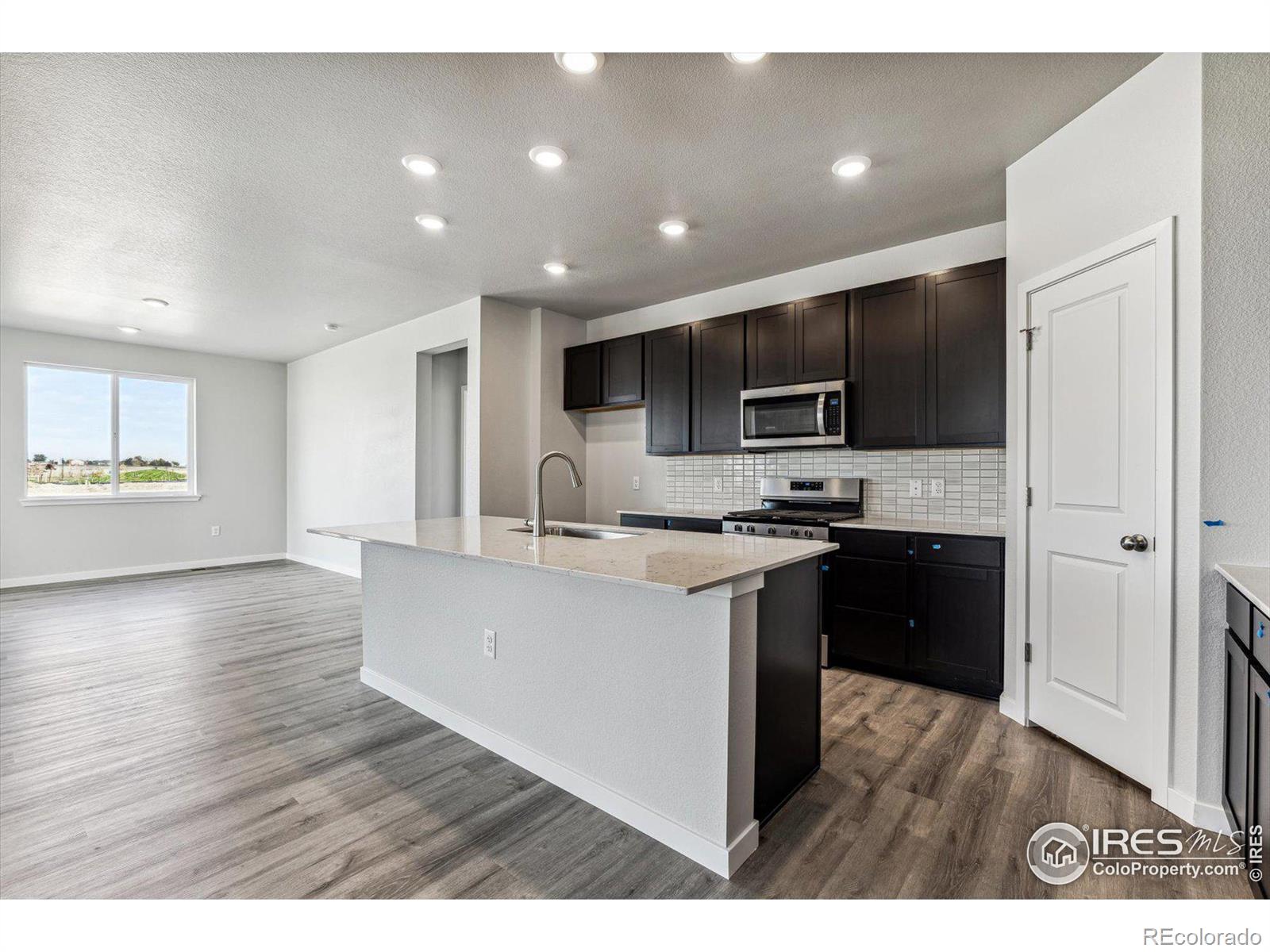 888 Hummocky Way, Windsor, CO 80550, 3 Bedrooms Bedrooms, ,2 BathroomsBathrooms,Residential,For Sale,Hummocky,RECIR1021300