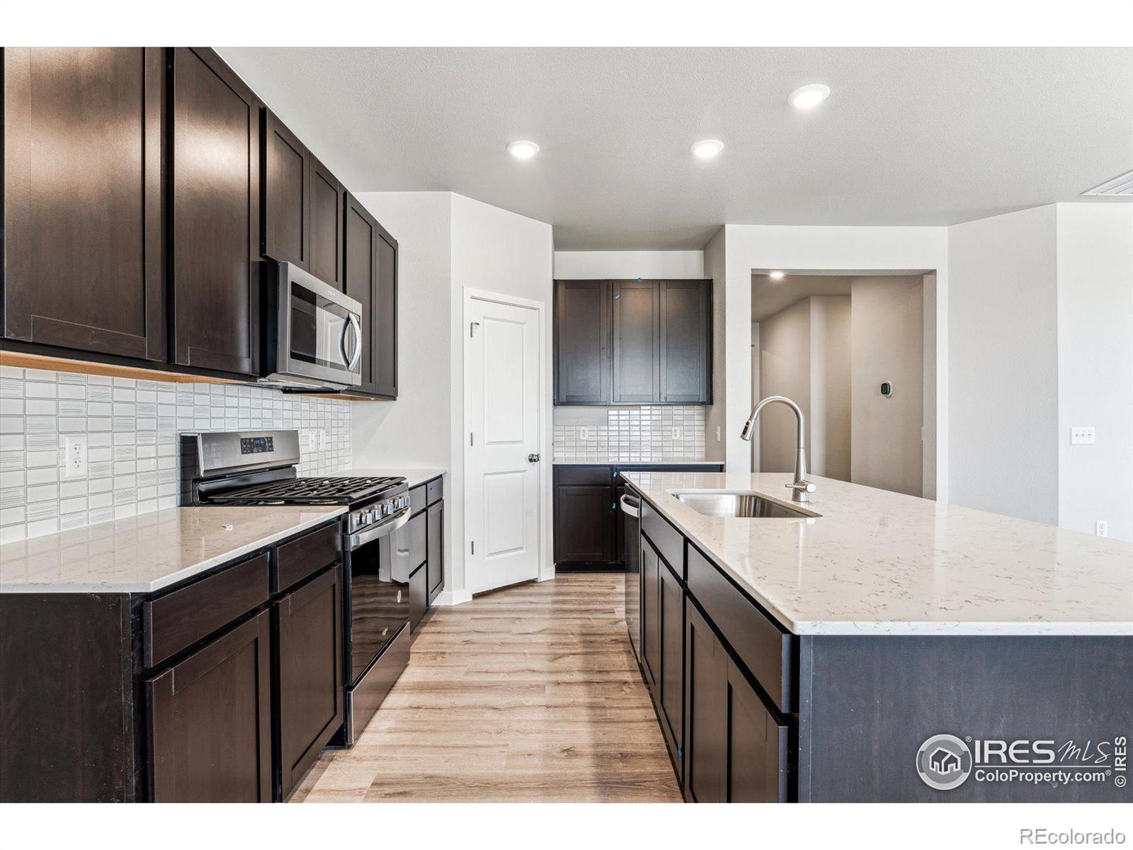 888 Hummocky Way, Windsor, CO 80550, 3 Bedrooms Bedrooms, ,2 BathroomsBathrooms,Residential,For Sale,Hummocky,RECIR1021300