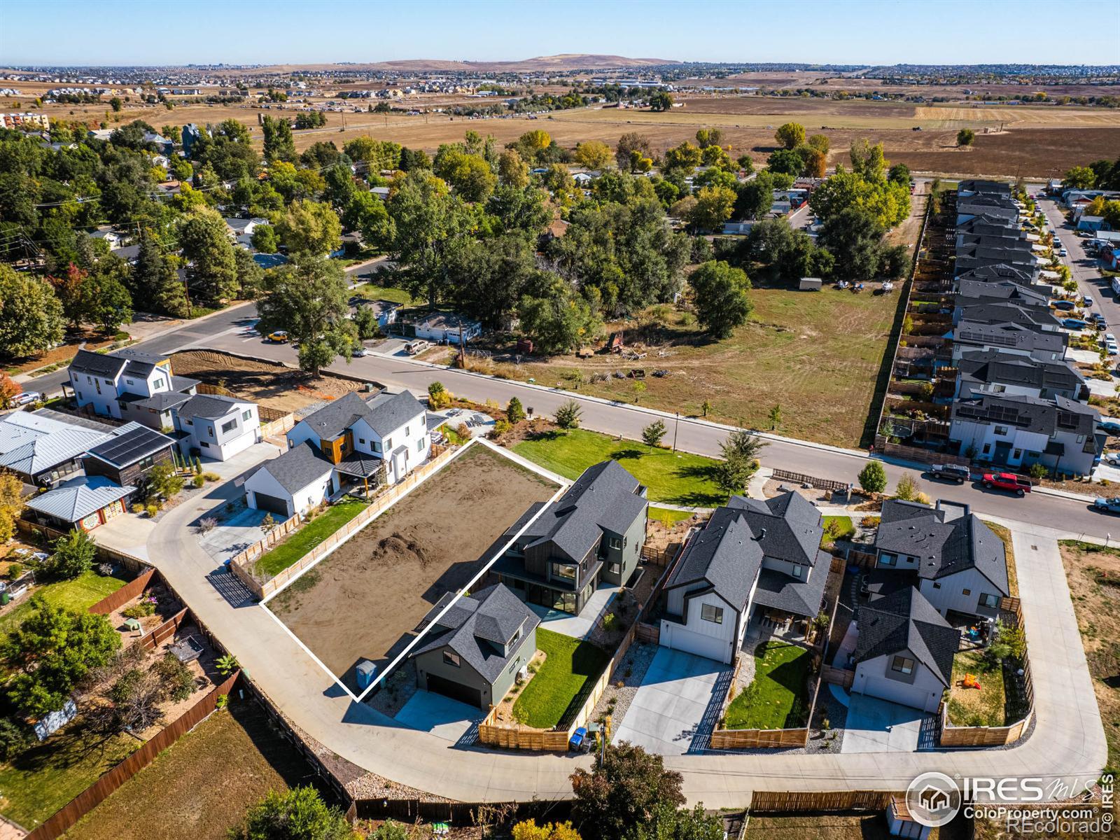231 Foote Avenue, Lafayette, CO 80026, 6 Bedrooms Bedrooms, ,6 BathroomsBathrooms,Residential,For Sale,Foote,RECIR1021386