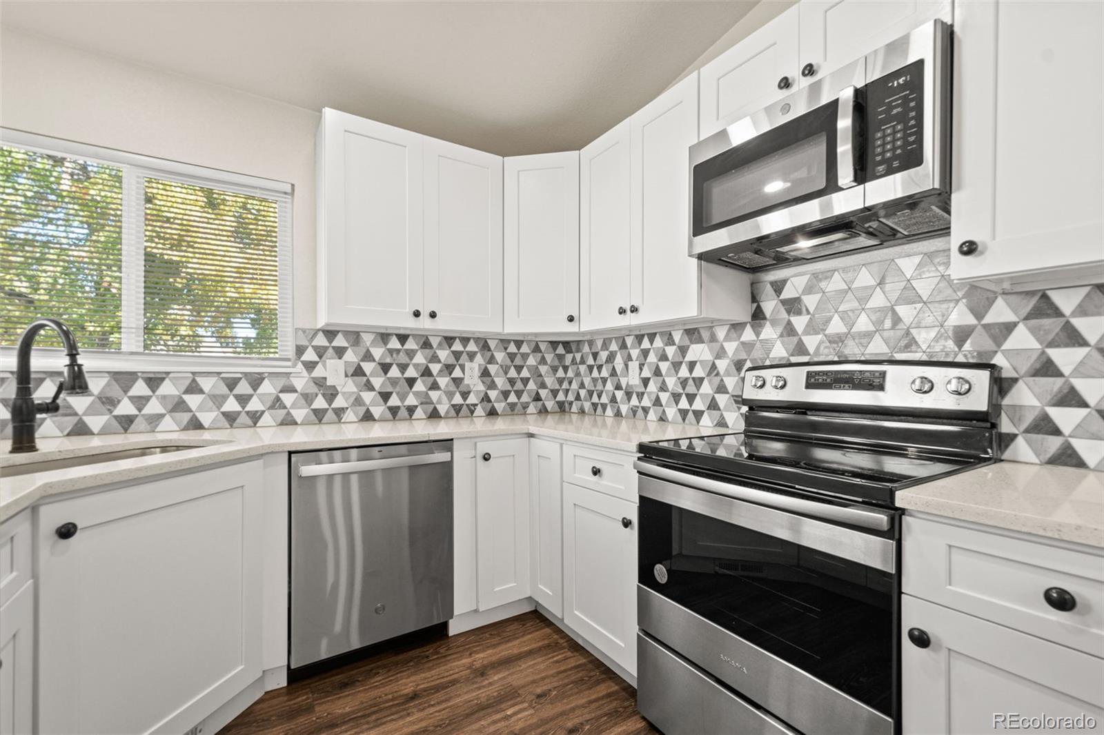 1543 Feltham Place, Longmont, CO 80501, 4 Bedrooms Bedrooms, ,2 BathroomsBathrooms,Residential,For Sale,Feltham,REC5810573