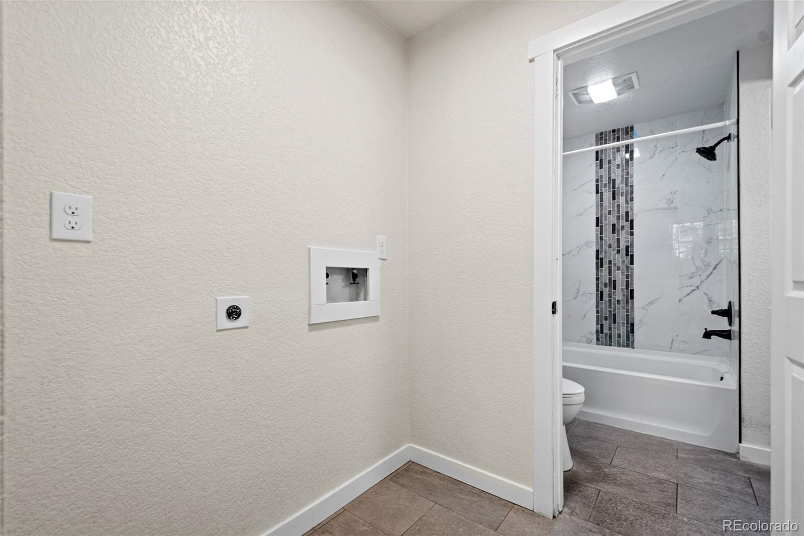 1543 Feltham Place, Longmont, CO 80501, 4 Bedrooms Bedrooms, ,2 BathroomsBathrooms,Residential,For Sale,Feltham,REC5810573