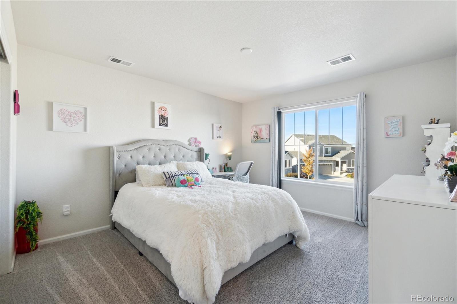 7517 Patsburg Way, Aurora, CO 80016, 4 Bedrooms Bedrooms, ,4 BathroomsBathrooms,Residential,For Sale,Patsburg,REC7380488