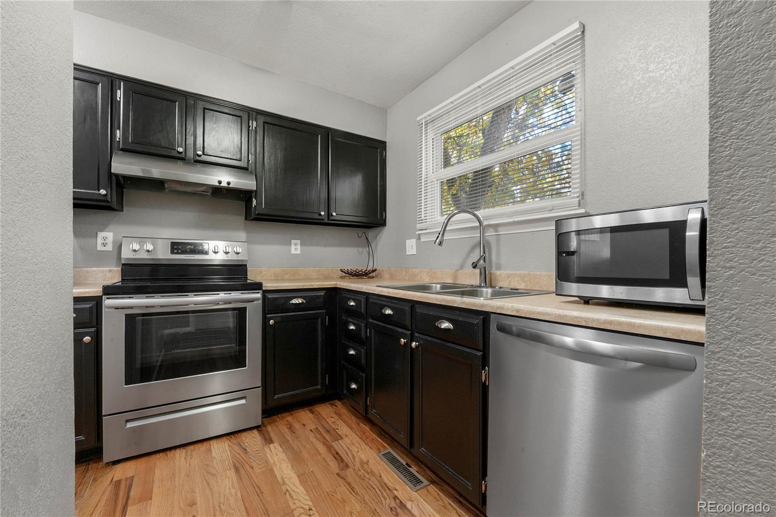 11687 Cedar Avenue, Aurora, CO 80012, 3 Bedrooms Bedrooms, ,3 BathroomsBathrooms,Residential,For Sale,Cedar,REC3469839