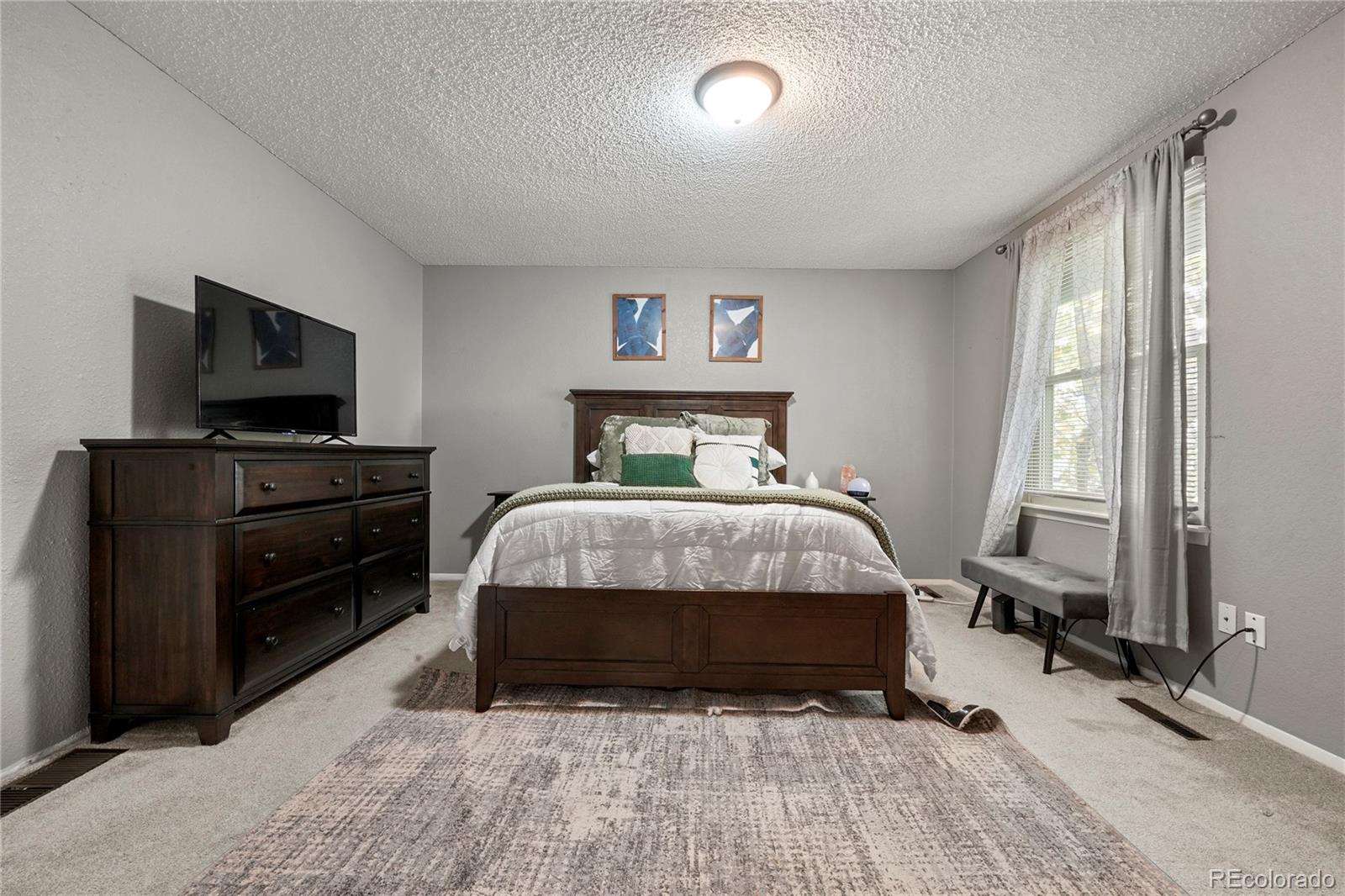 11687 Cedar Avenue, Aurora, CO 80012, 3 Bedrooms Bedrooms, ,3 BathroomsBathrooms,Residential,For Sale,Cedar,REC3469839