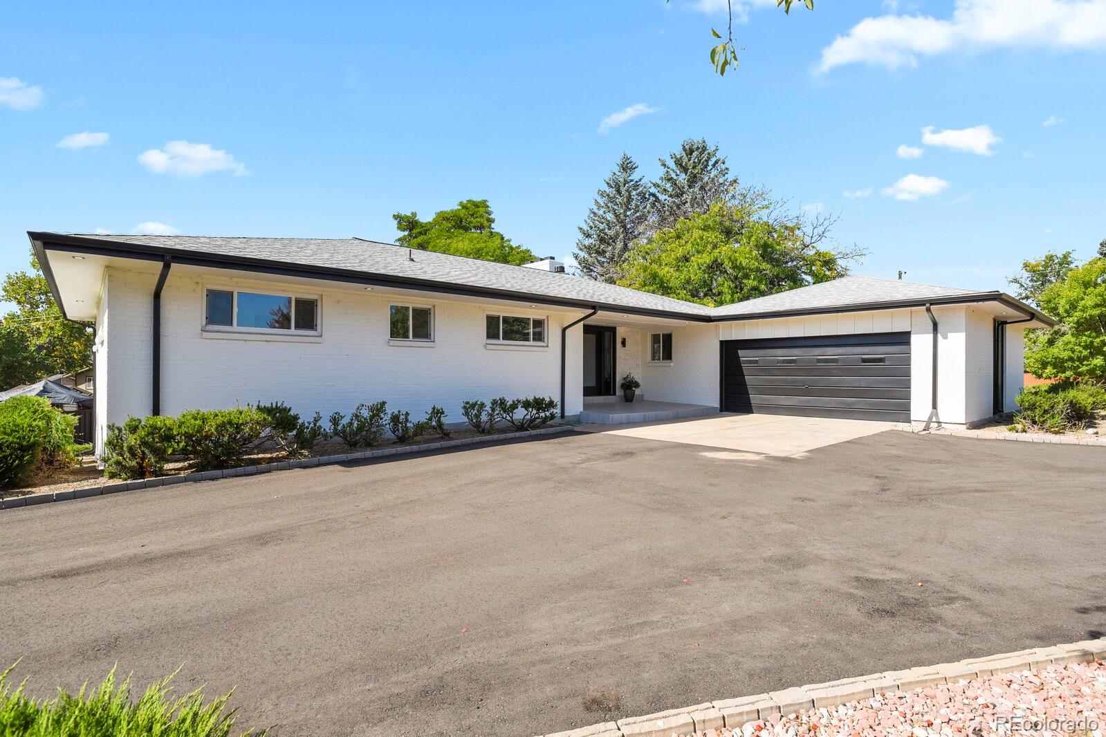 2501 Oakland Street, Aurora, CO 80014, 6 Bedrooms Bedrooms, ,4 BathroomsBathrooms,Residential,For Sale,Oakland,REC4972921