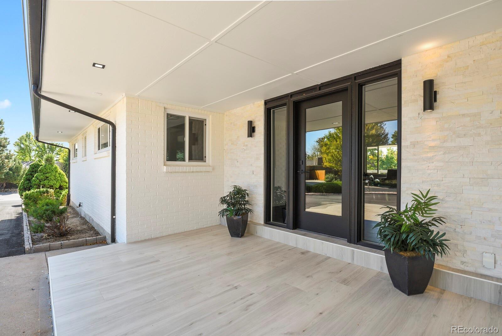 2501 Oakland Street, Aurora, CO 80014, 6 Bedrooms Bedrooms, ,4 BathroomsBathrooms,Residential,For Sale,Oakland,REC4972921