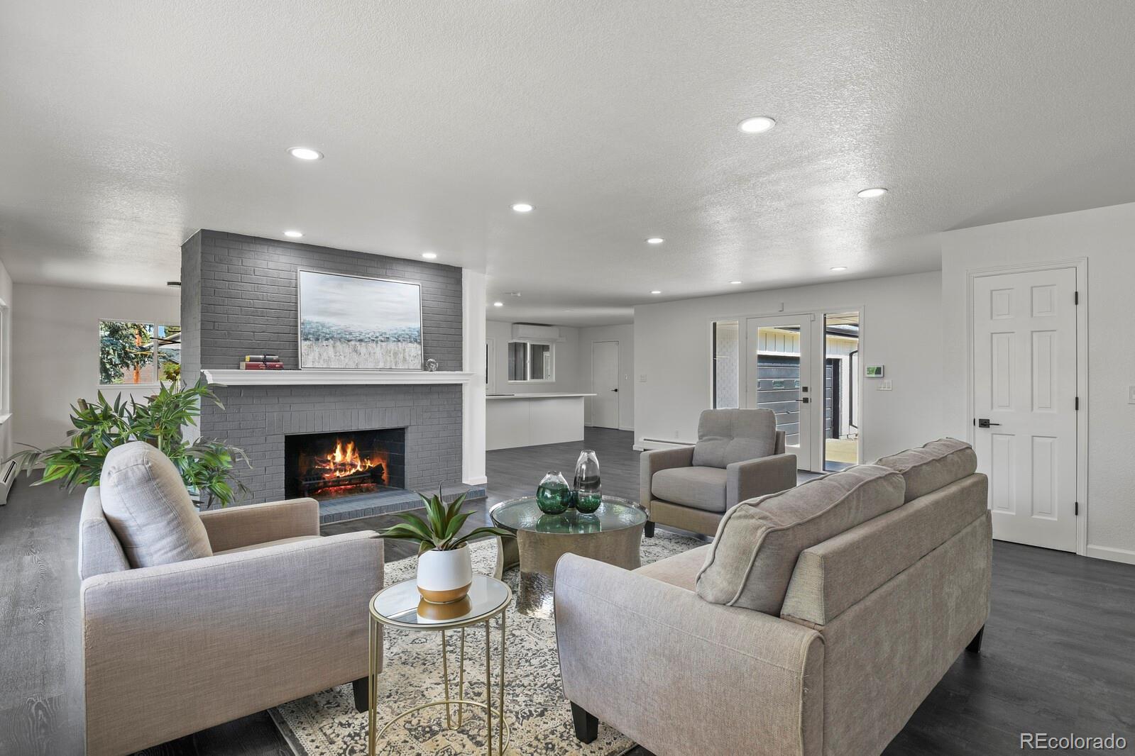 2501 Oakland Street, Aurora, CO 80014, 6 Bedrooms Bedrooms, ,4 BathroomsBathrooms,Residential,For Sale,Oakland,REC4972921