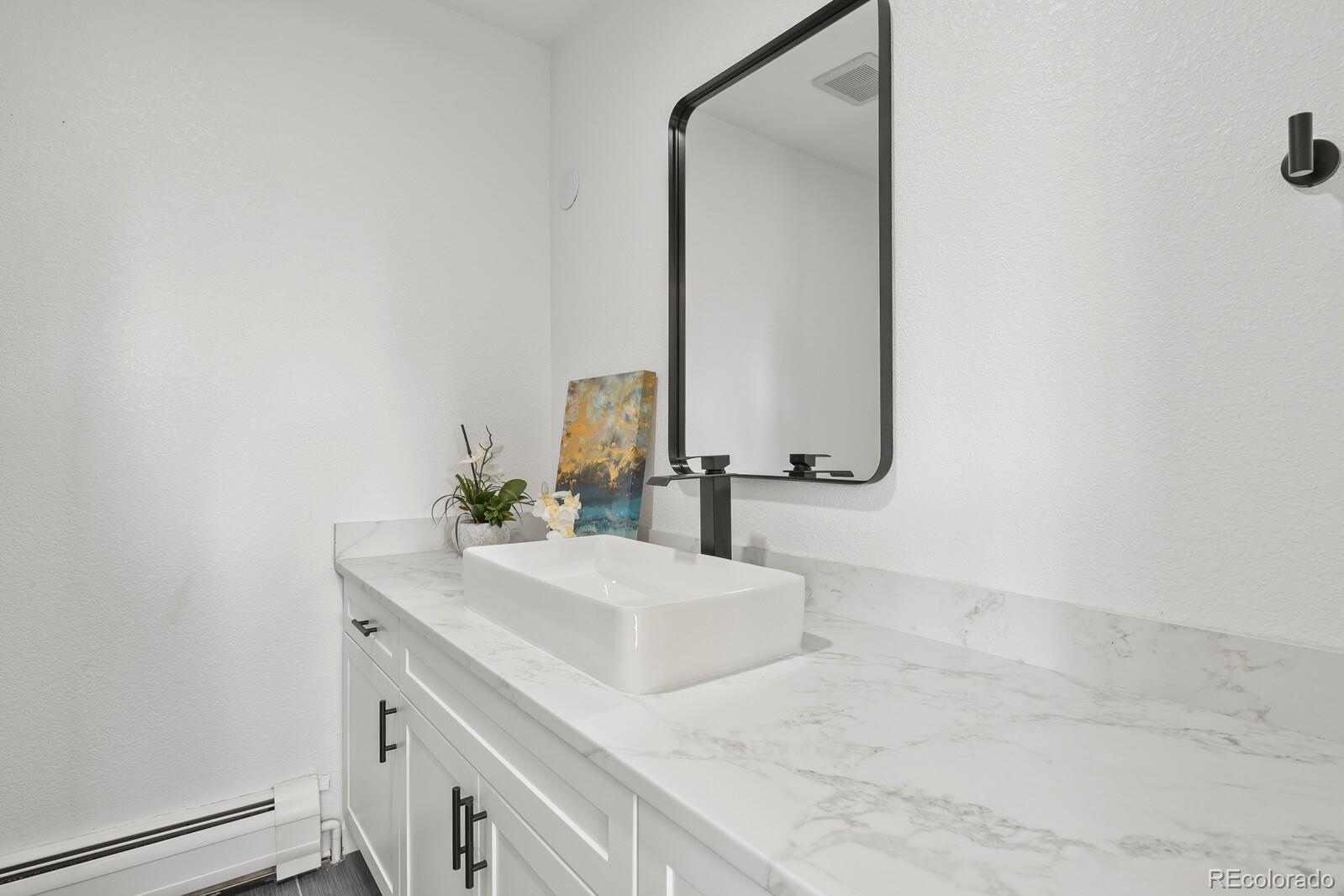 2501 Oakland Street, Aurora, CO 80014, 6 Bedrooms Bedrooms, ,4 BathroomsBathrooms,Residential,For Sale,Oakland,REC4972921