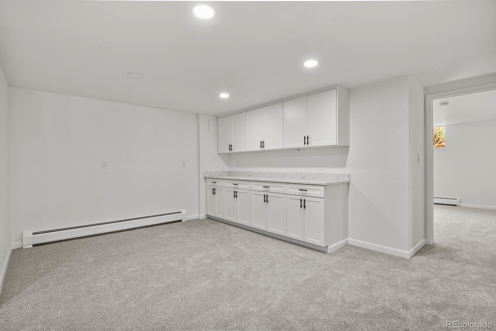 2501 Oakland Street, Aurora, CO 80014, 6 Bedrooms Bedrooms, ,4 BathroomsBathrooms,Residential,For Sale,Oakland,REC4972921