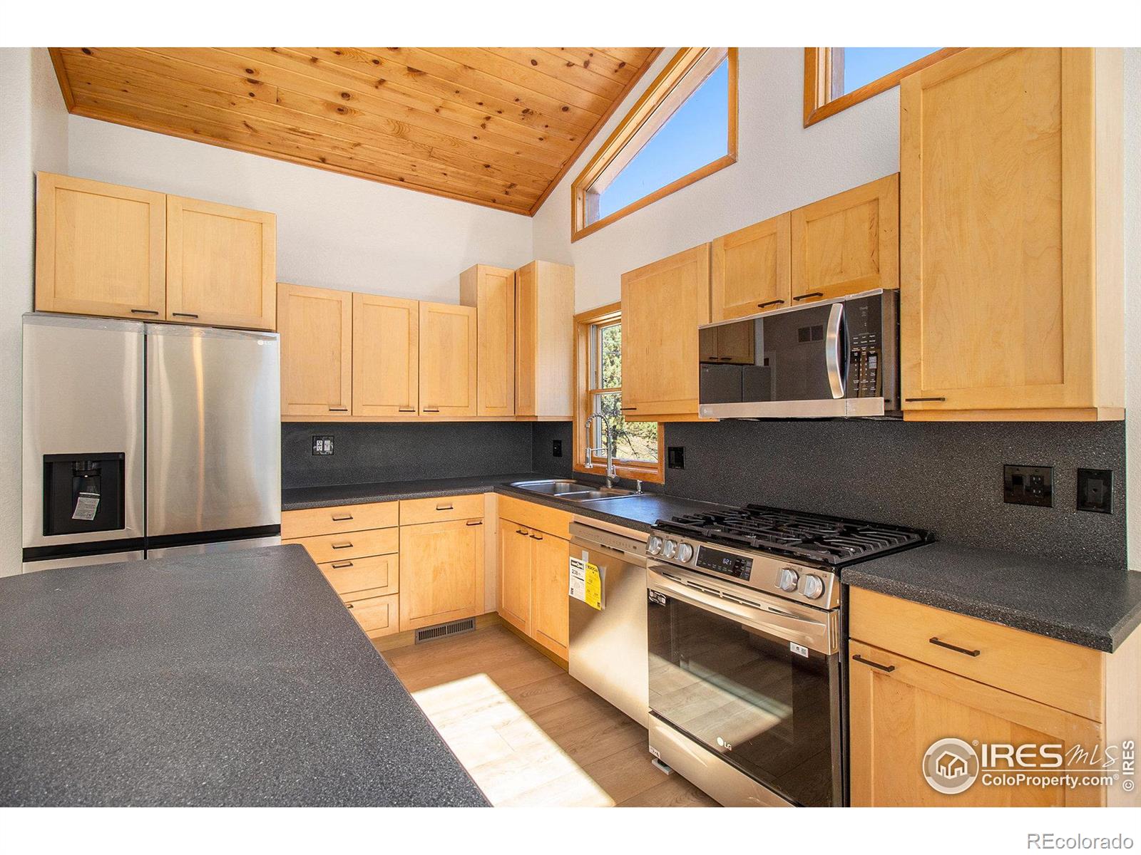 342 Brook Circle, Boulder, CO 80302, 3 Bedrooms Bedrooms, ,3 BathroomsBathrooms,Residential,For Sale,Brook,RECIR1021352