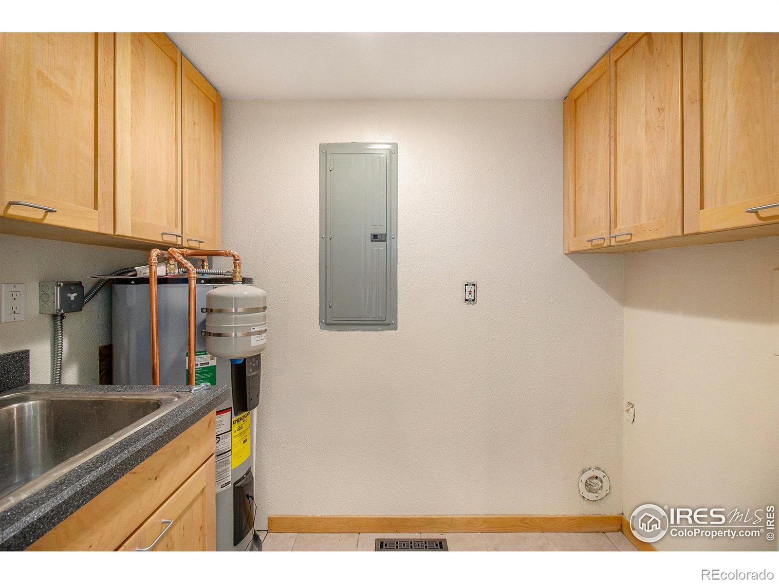 342 Brook Circle, Boulder, CO 80302, 3 Bedrooms Bedrooms, ,3 BathroomsBathrooms,Residential,For Sale,Brook,RECIR1021352