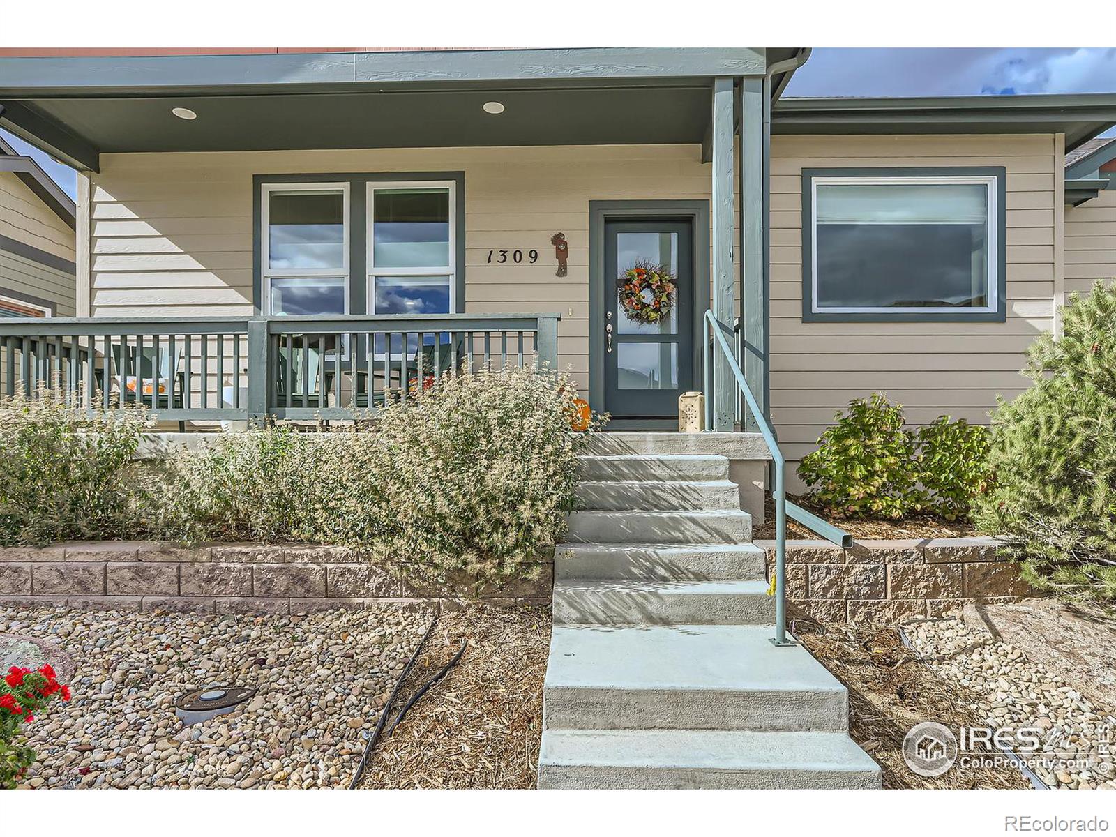 1309 Oak Court, Longmont, CO 80501, 2 Bedrooms Bedrooms, ,2 BathroomsBathrooms,Residential,For Sale,Oak,RECIR1021333