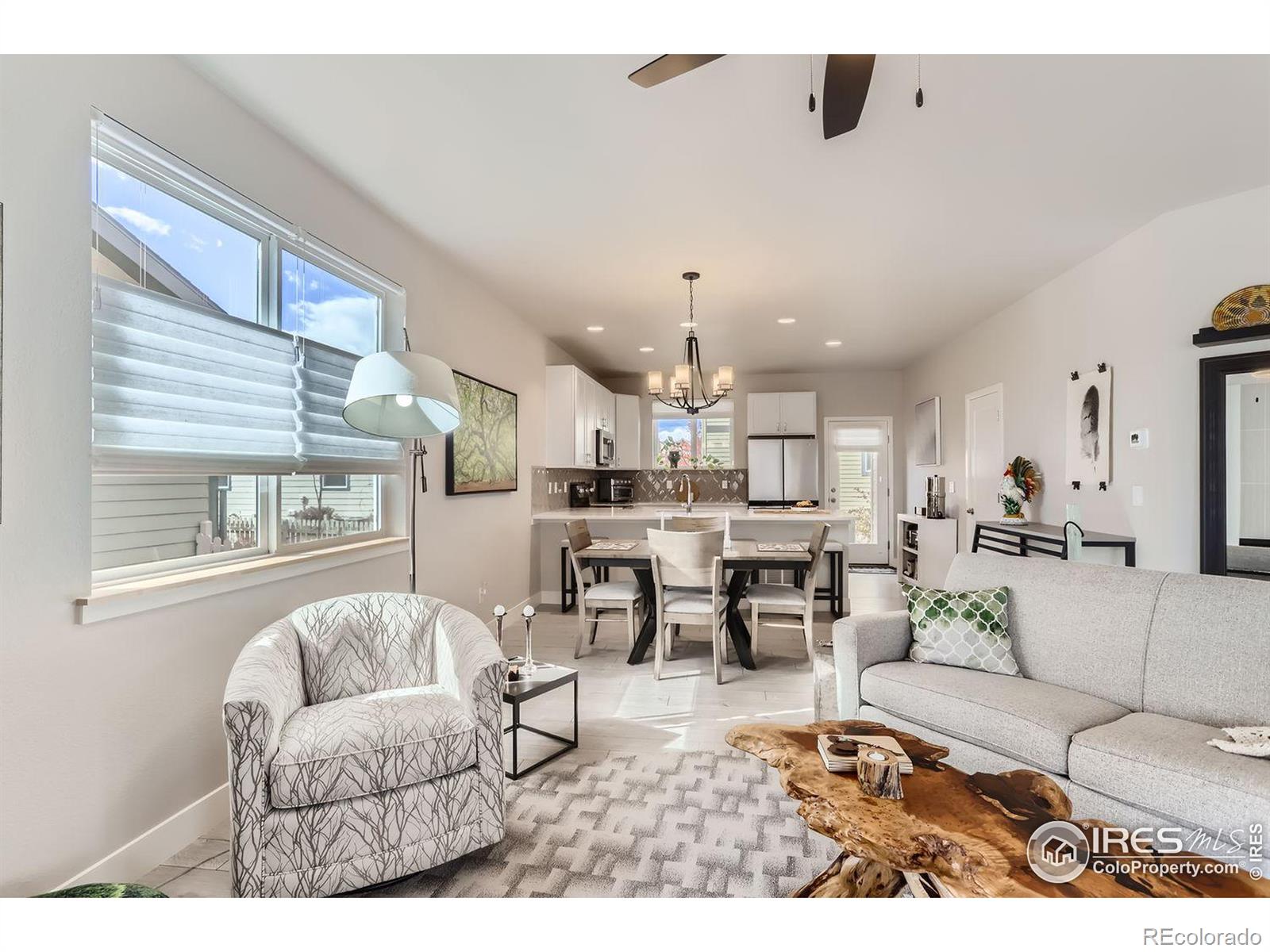 1309 Oak Court, Longmont, CO 80501, 2 Bedrooms Bedrooms, ,2 BathroomsBathrooms,Residential,For Sale,Oak,RECIR1021333