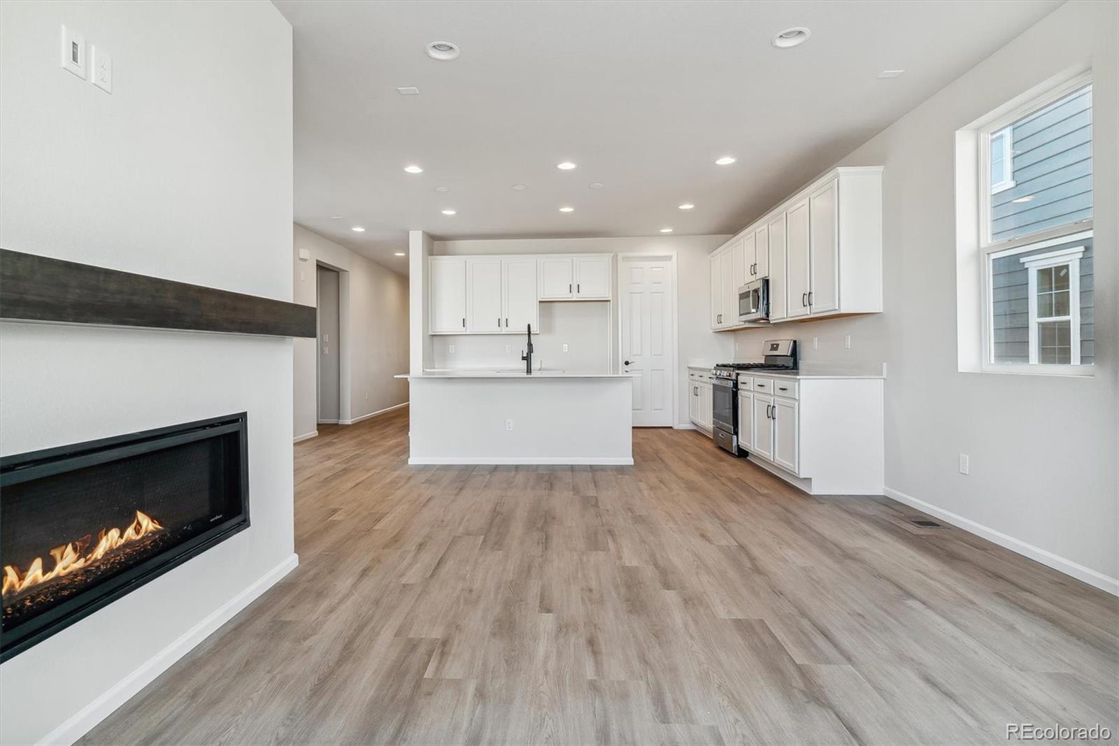 24965 41st Avenue, Aurora, CO 80019, 4 Bedrooms Bedrooms, ,2 BathroomsBathrooms,Residential,For Sale,41st,REC3832458