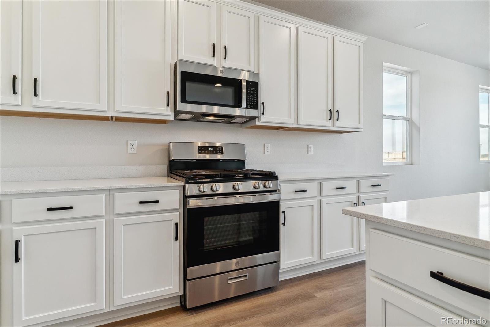 24965 41st Avenue, Aurora, CO 80019, 4 Bedrooms Bedrooms, ,2 BathroomsBathrooms,Residential,For Sale,41st,REC3832458