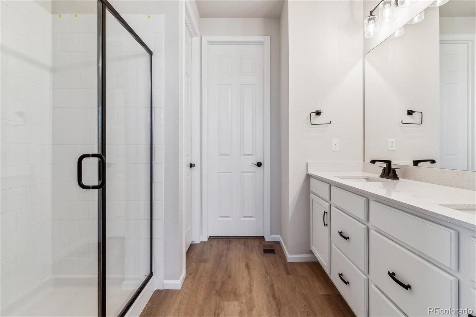 24965 41st Avenue, Aurora, CO 80019, 4 Bedrooms Bedrooms, ,2 BathroomsBathrooms,Residential,For Sale,41st,REC3832458