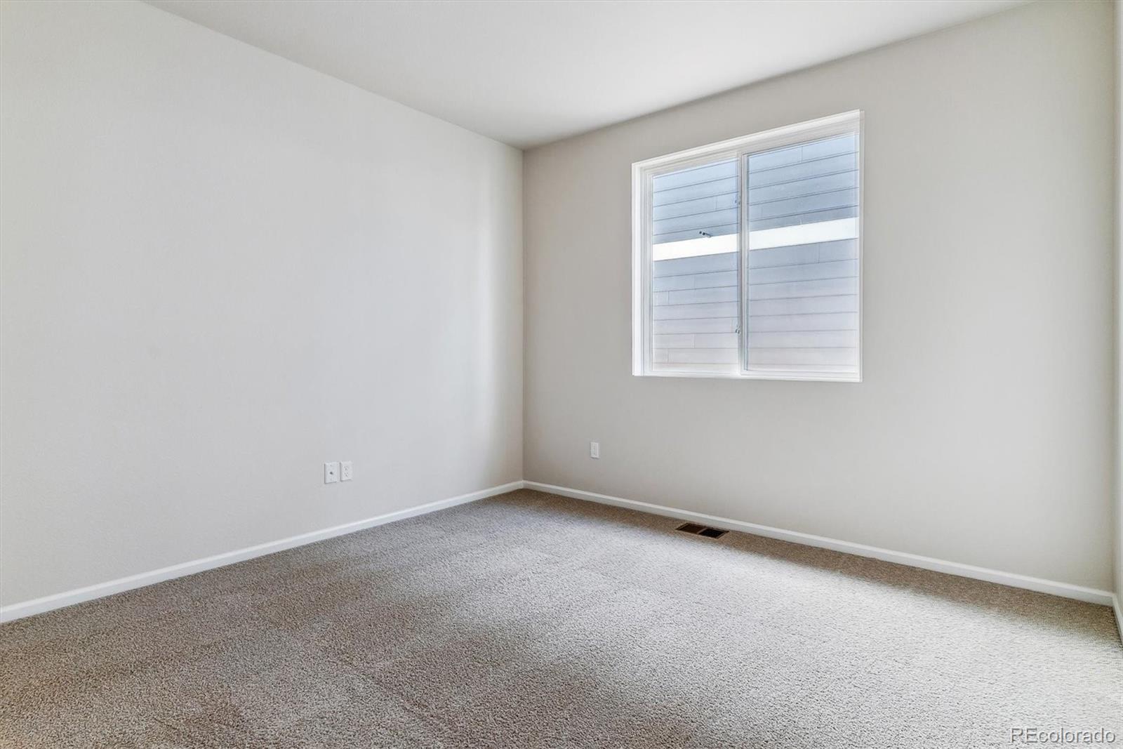 24965 41st Avenue, Aurora, CO 80019, 4 Bedrooms Bedrooms, ,2 BathroomsBathrooms,Residential,For Sale,41st,REC3832458