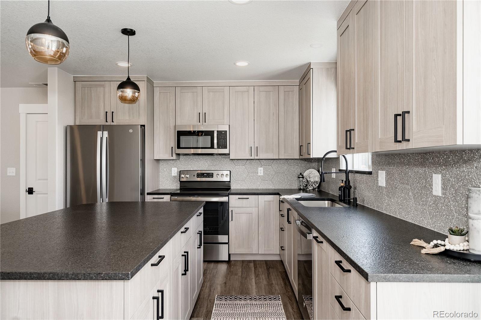 476 Primrose Court, Loveland, CO 80537, 4 Bedrooms Bedrooms, ,3 BathroomsBathrooms,Residential,For Sale,Primrose,REC9791943