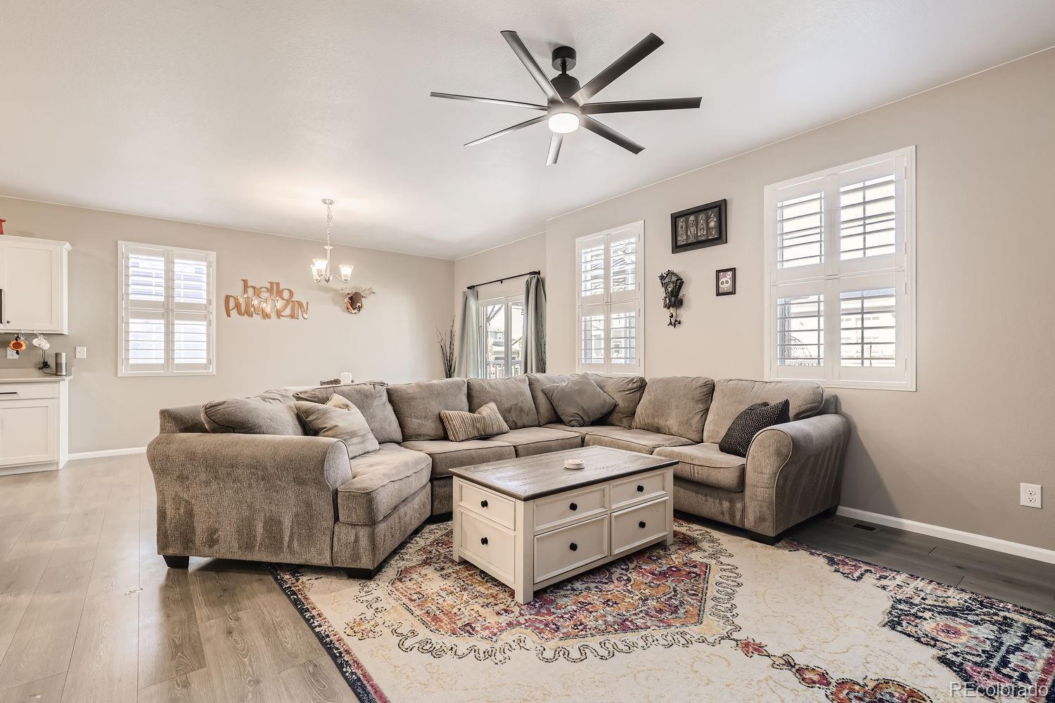 19931 61st Place, Aurora, CO 80019, 3 Bedrooms Bedrooms, ,2 BathroomsBathrooms,Residential,For Sale,61st,REC6160416