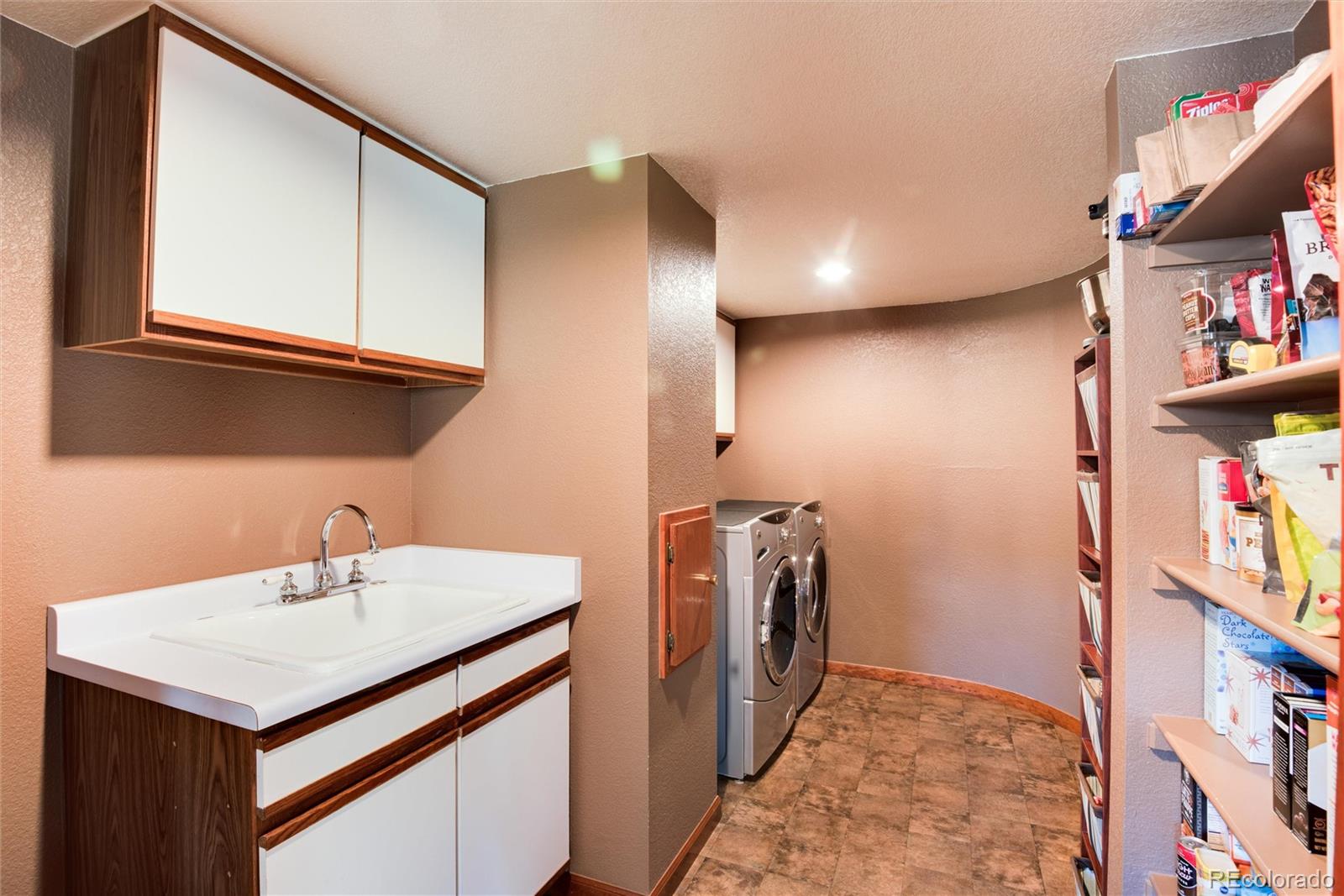 6 Wood Sorrel, Littleton, CO 80127, 5 Bedrooms Bedrooms, ,4 BathroomsBathrooms,Residential,For Sale,Wood Sorrel,REC6512463