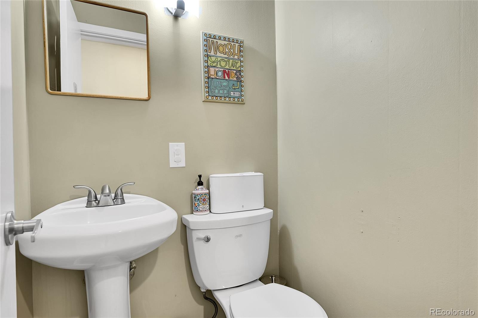 401 Cleveland Street, Lafayette, CO 80026, ,Commercial,For Sale,Cleveland,REC4410163
