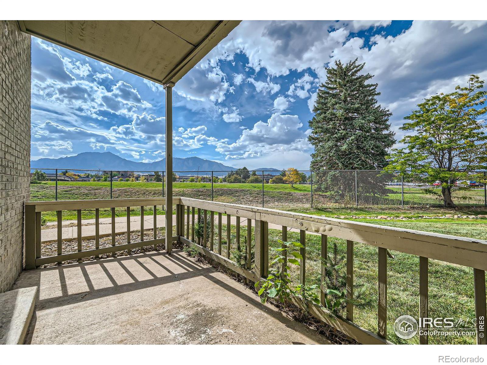 695 Manhattan Drive #101, Boulder, CO 80303, 2 Bedrooms Bedrooms, ,2 BathroomsBathrooms,Residential,For Sale,Manhattan,RECIR1020501