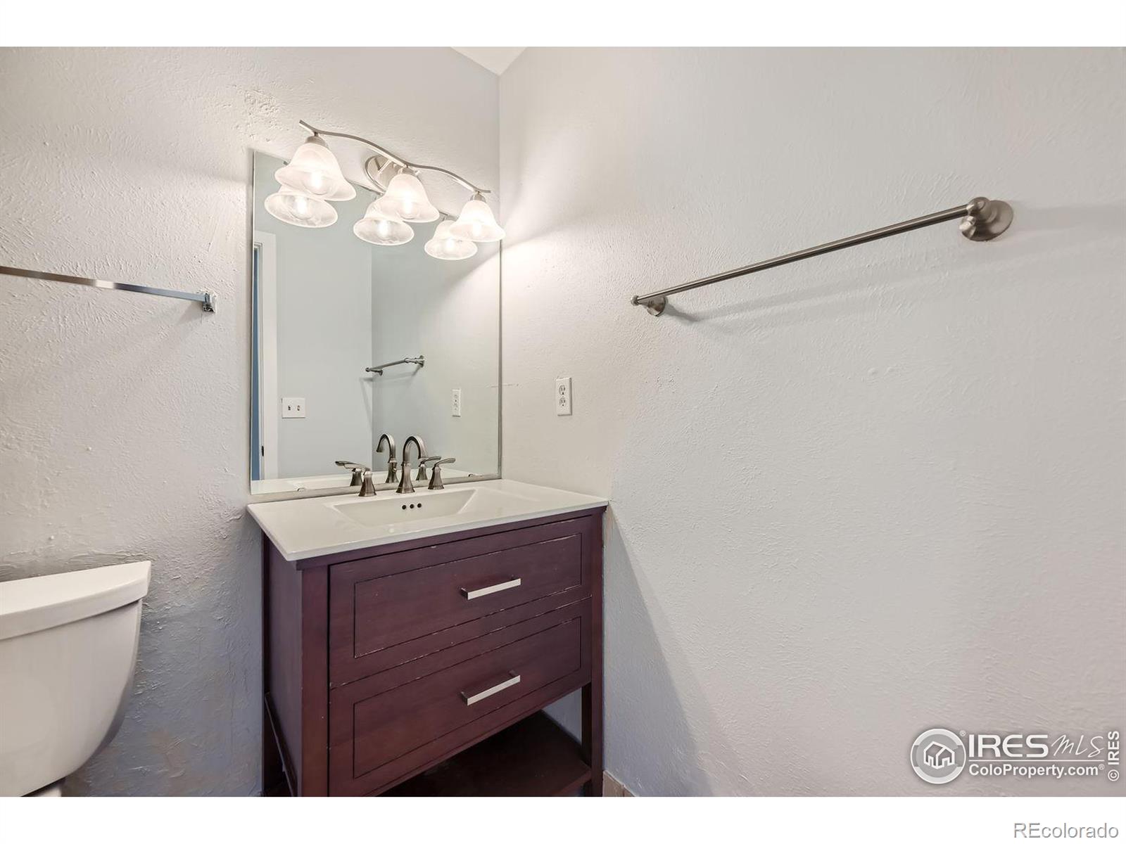 695 Manhattan Drive #101, Boulder, CO 80303, 2 Bedrooms Bedrooms, ,2 BathroomsBathrooms,Residential,For Sale,Manhattan,RECIR1020501