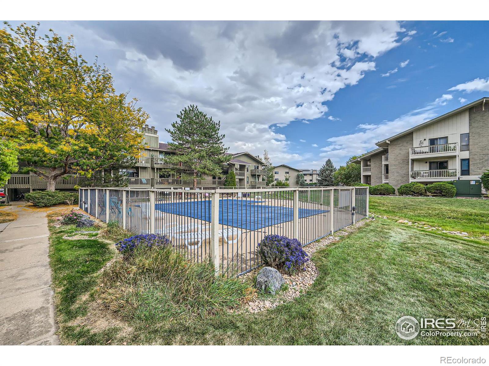 695 Manhattan Drive #101, Boulder, CO 80303, 2 Bedrooms Bedrooms, ,2 BathroomsBathrooms,Residential,For Sale,Manhattan,RECIR1020501