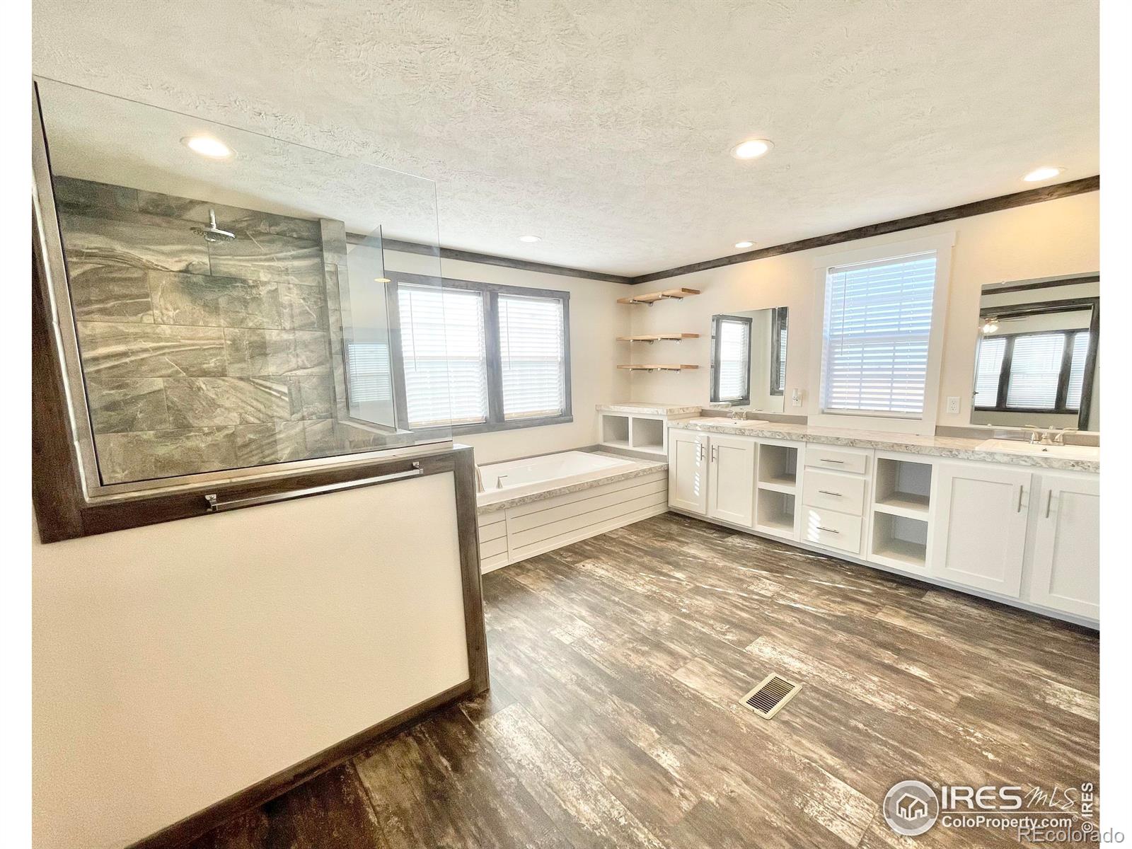 40514 County Road 86, Briggsdale, CO 80611, 4 Bedrooms Bedrooms, ,2 BathroomsBathrooms,Residential,For Sale,County Road 86,RECIR1021533