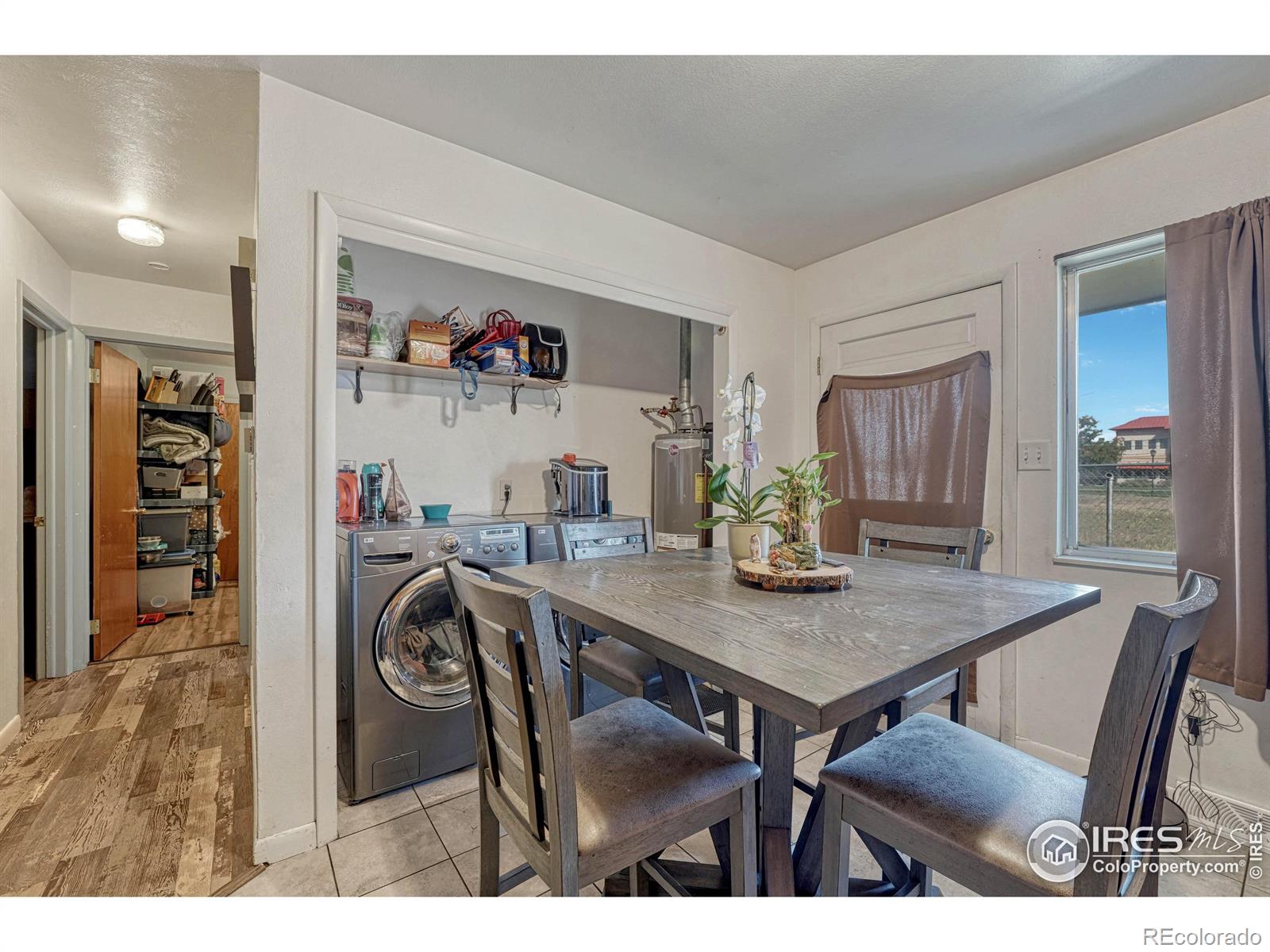 122 12th Avenue, Greeley, CO 80631, 4 Bedrooms Bedrooms, ,2 BathroomsBathrooms,Residential,For Sale,12th,RECIR1021499