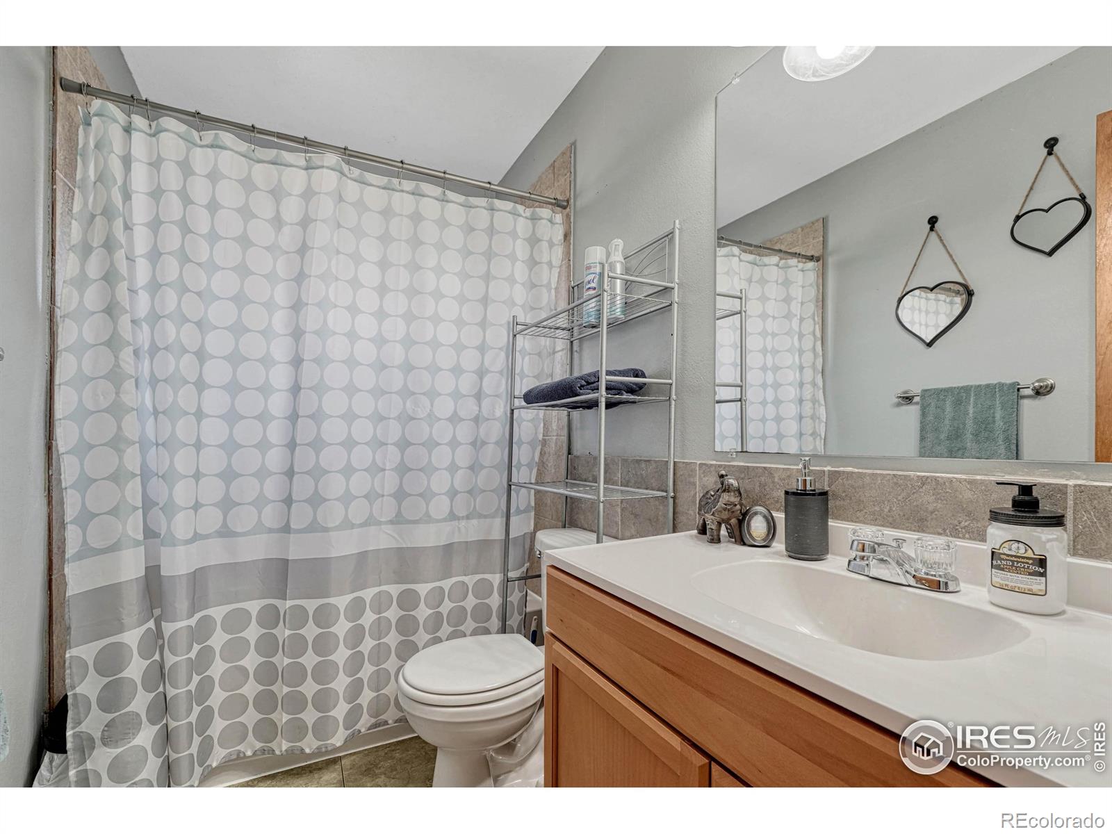122 12th Avenue, Greeley, CO 80631, 4 Bedrooms Bedrooms, ,2 BathroomsBathrooms,Residential,For Sale,12th,RECIR1021499