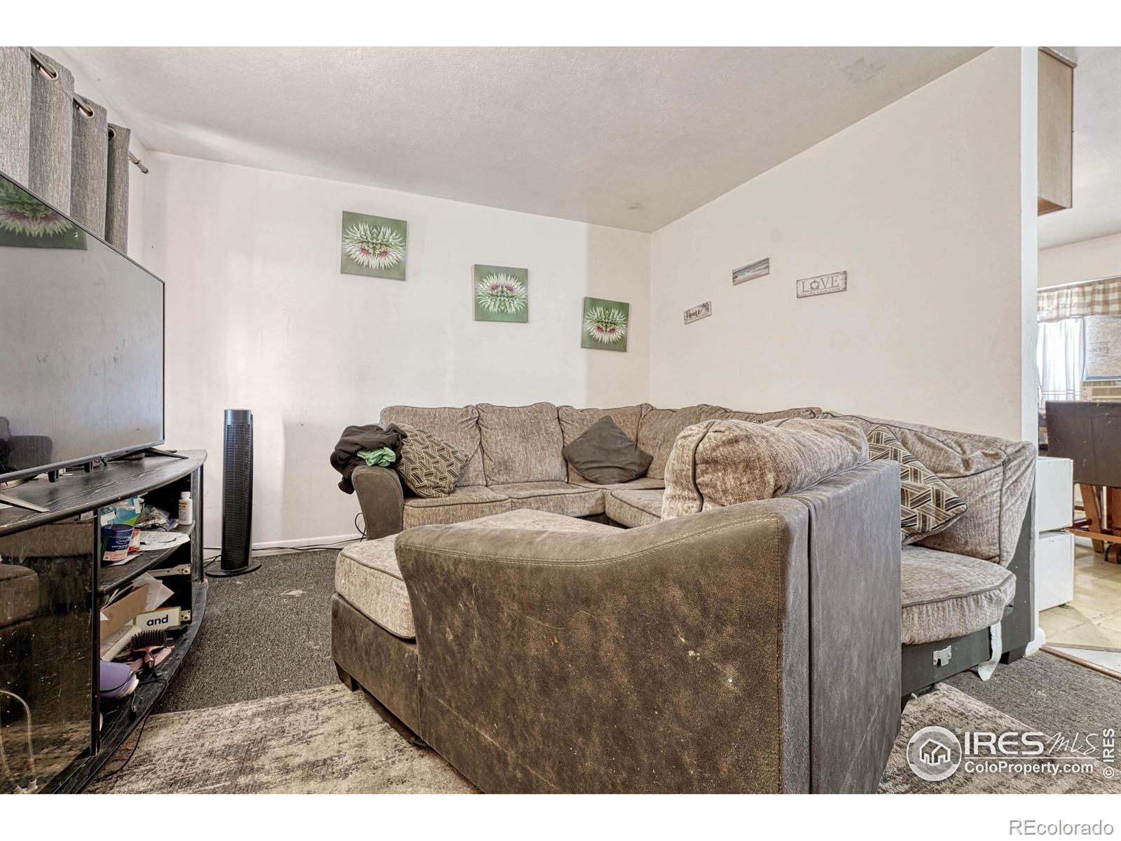 122 12th Avenue, Greeley, CO 80631, 4 Bedrooms Bedrooms, ,2 BathroomsBathrooms,Residential,For Sale,12th,RECIR1021499