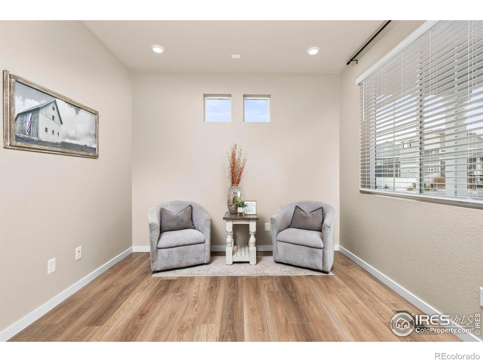 4455 Picadilly Court, Aurora, CO 80019, 5 Bedrooms Bedrooms, ,3 BathroomsBathrooms,Residential,For Sale,Picadilly,RECIR1021472